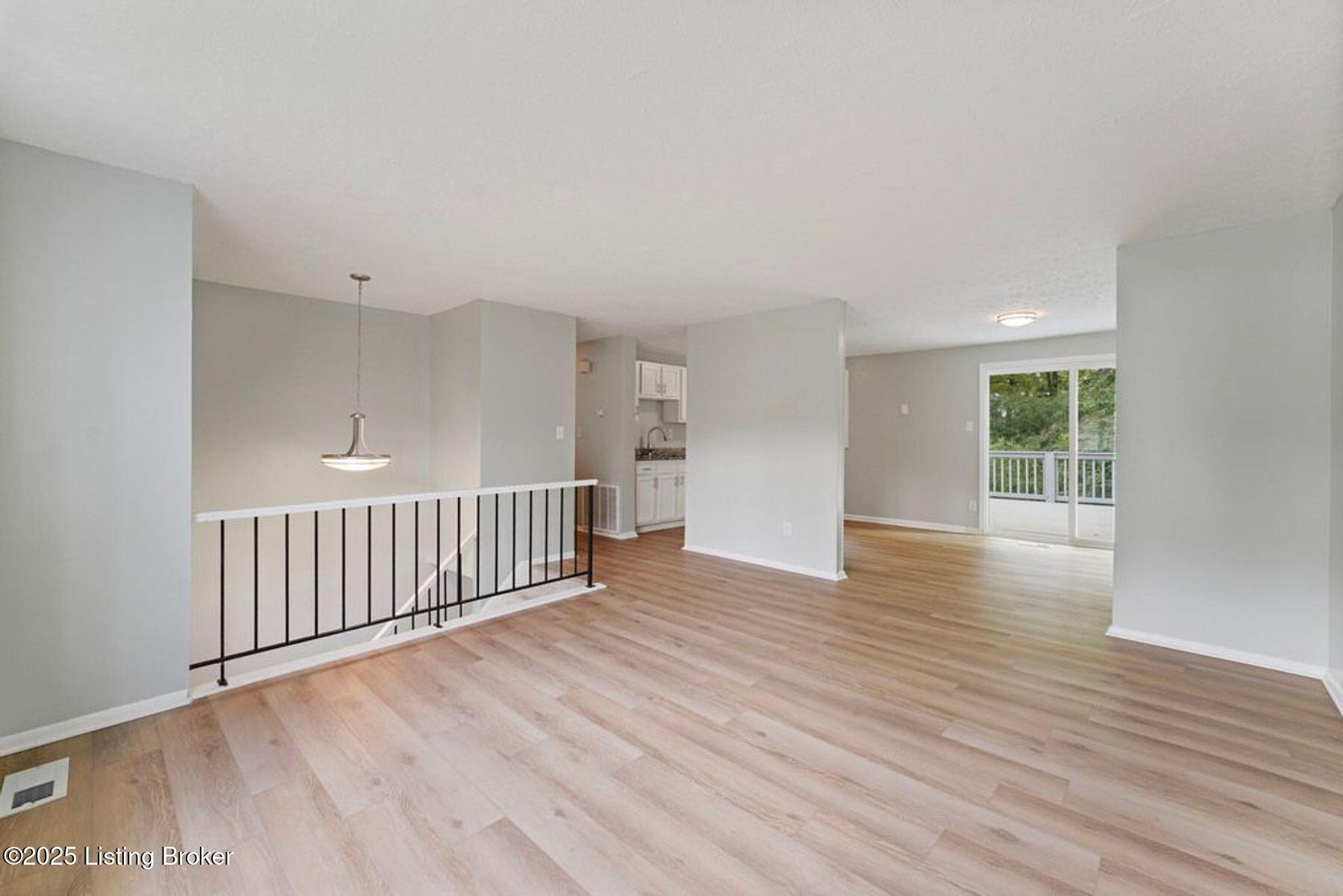 3610 Kiki Ct