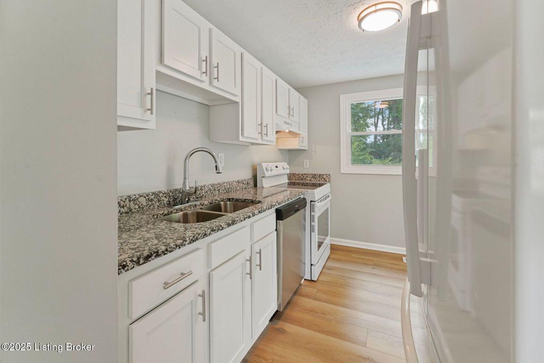 3610 Kiki Ct