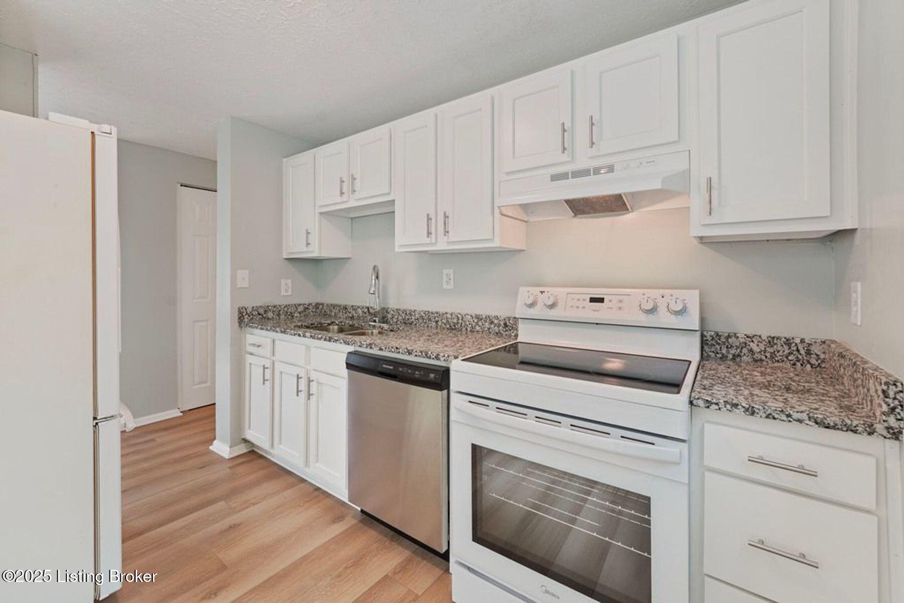 3610 Kiki Ct
