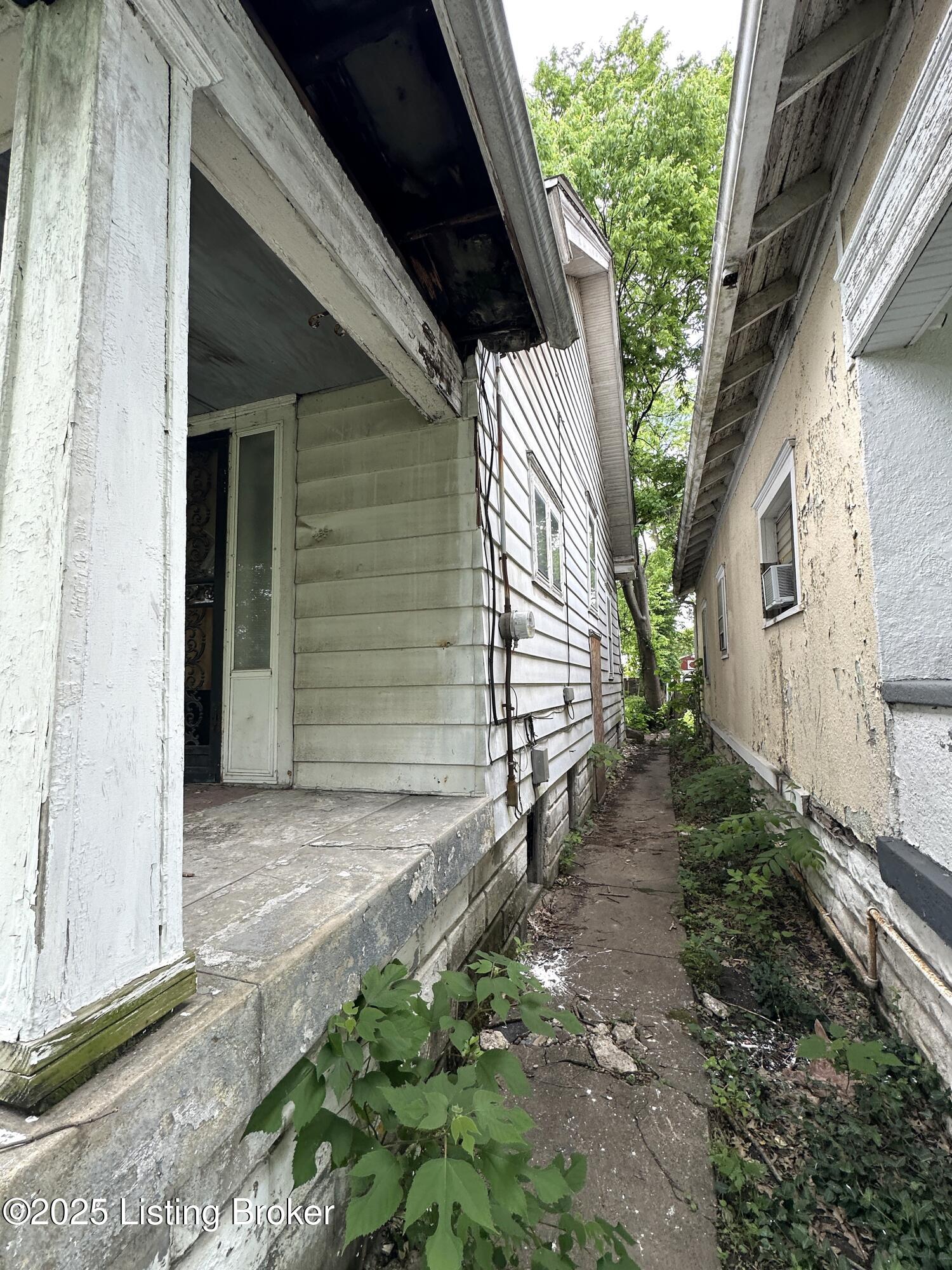 3221 Virginia Ave