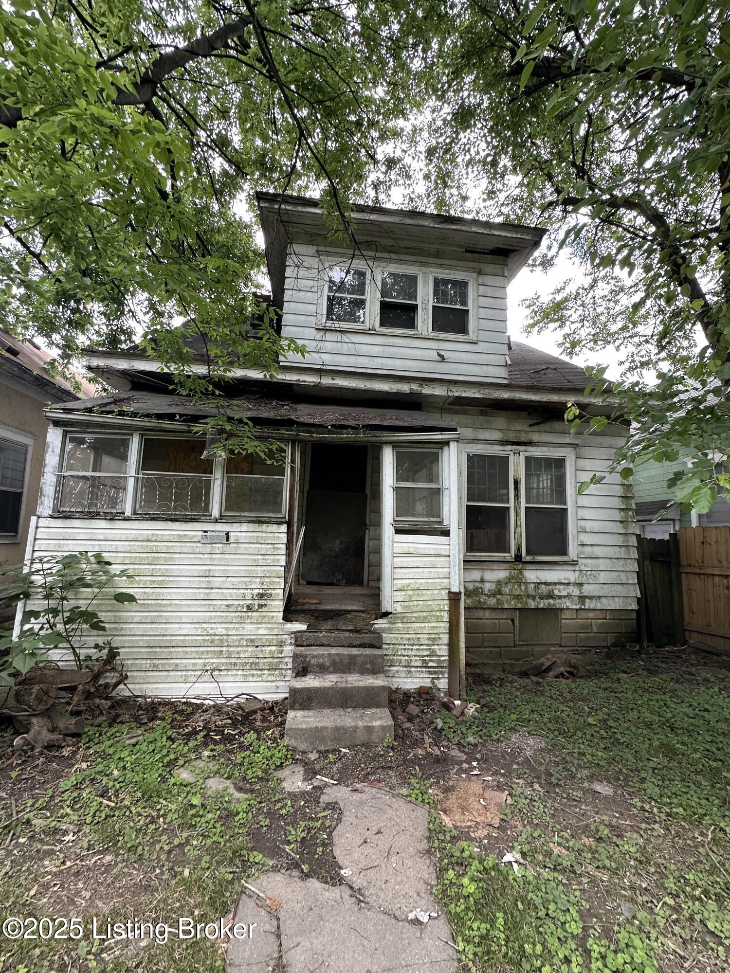 3221 Virginia Ave