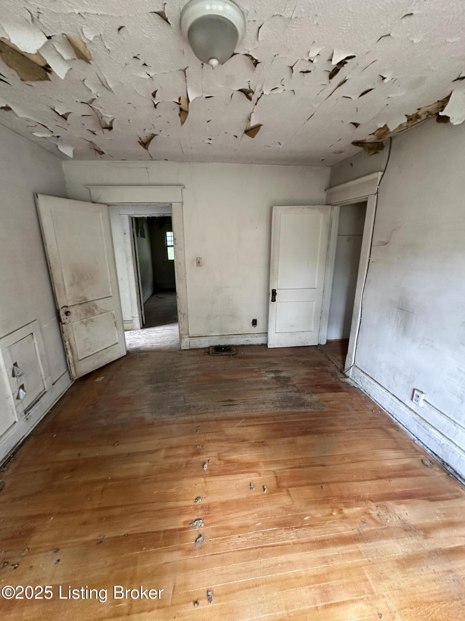 3221 Virginia Ave