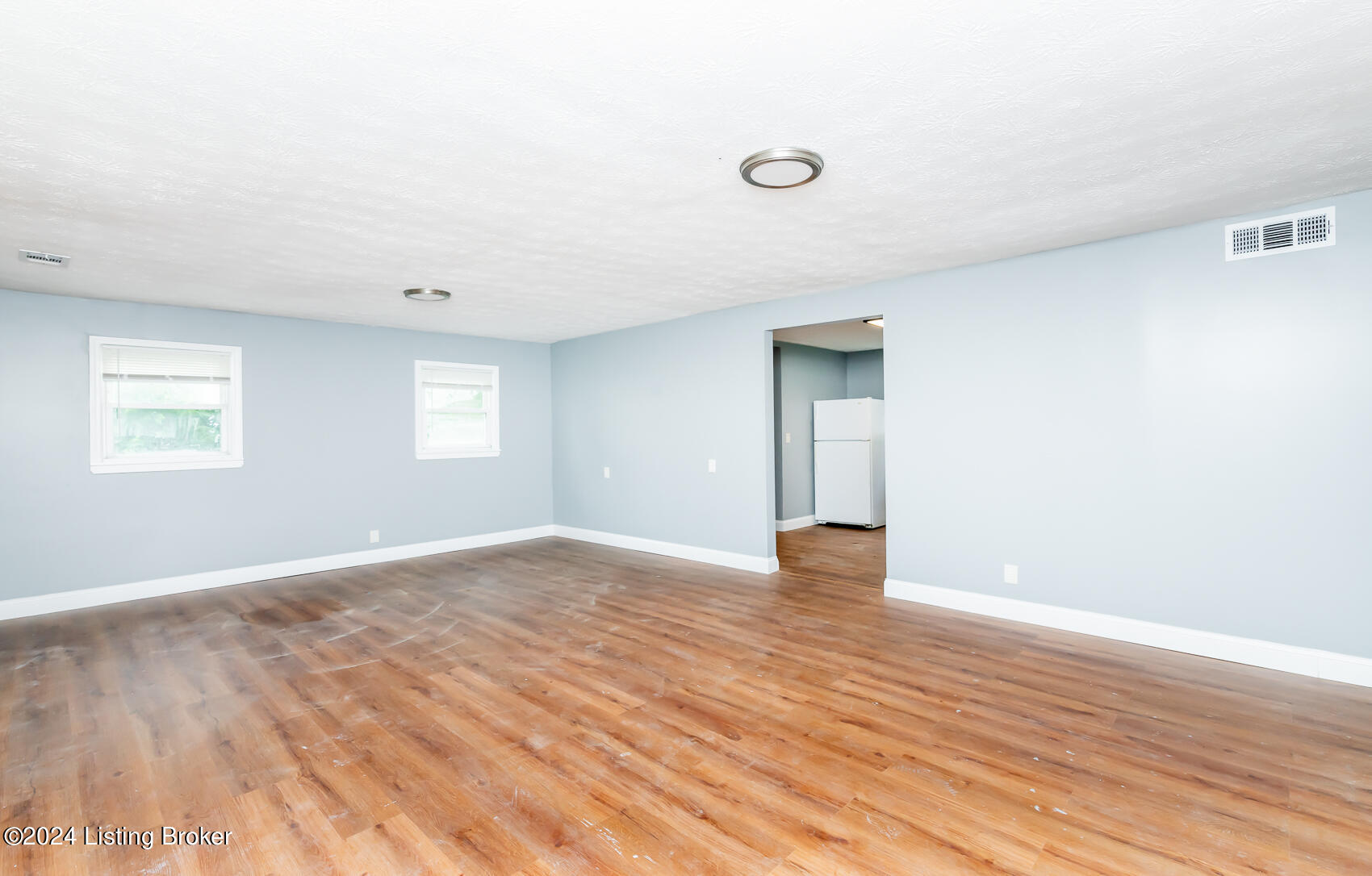 13511 Greystone Ave
