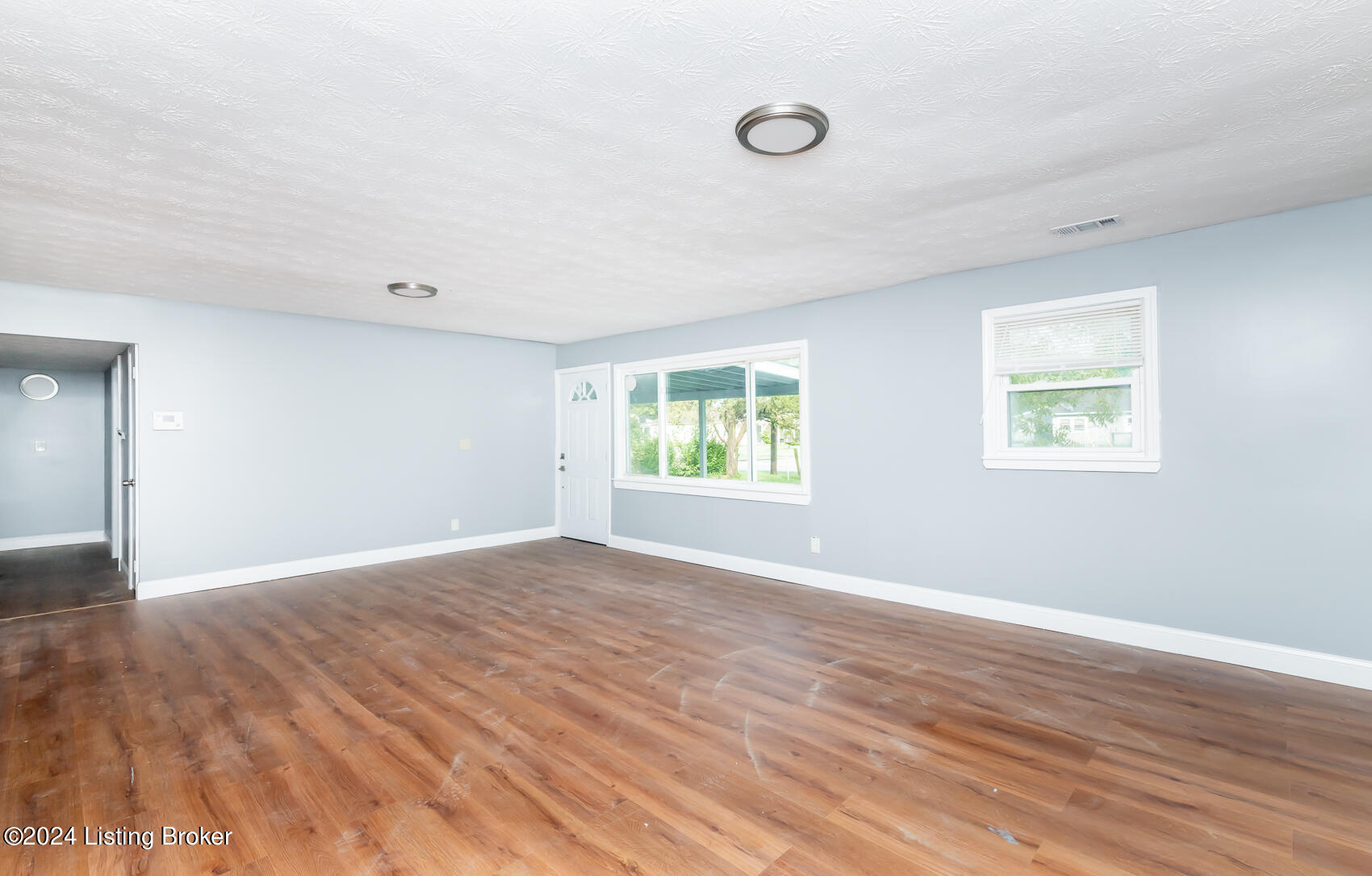 13511 Greystone Ave
