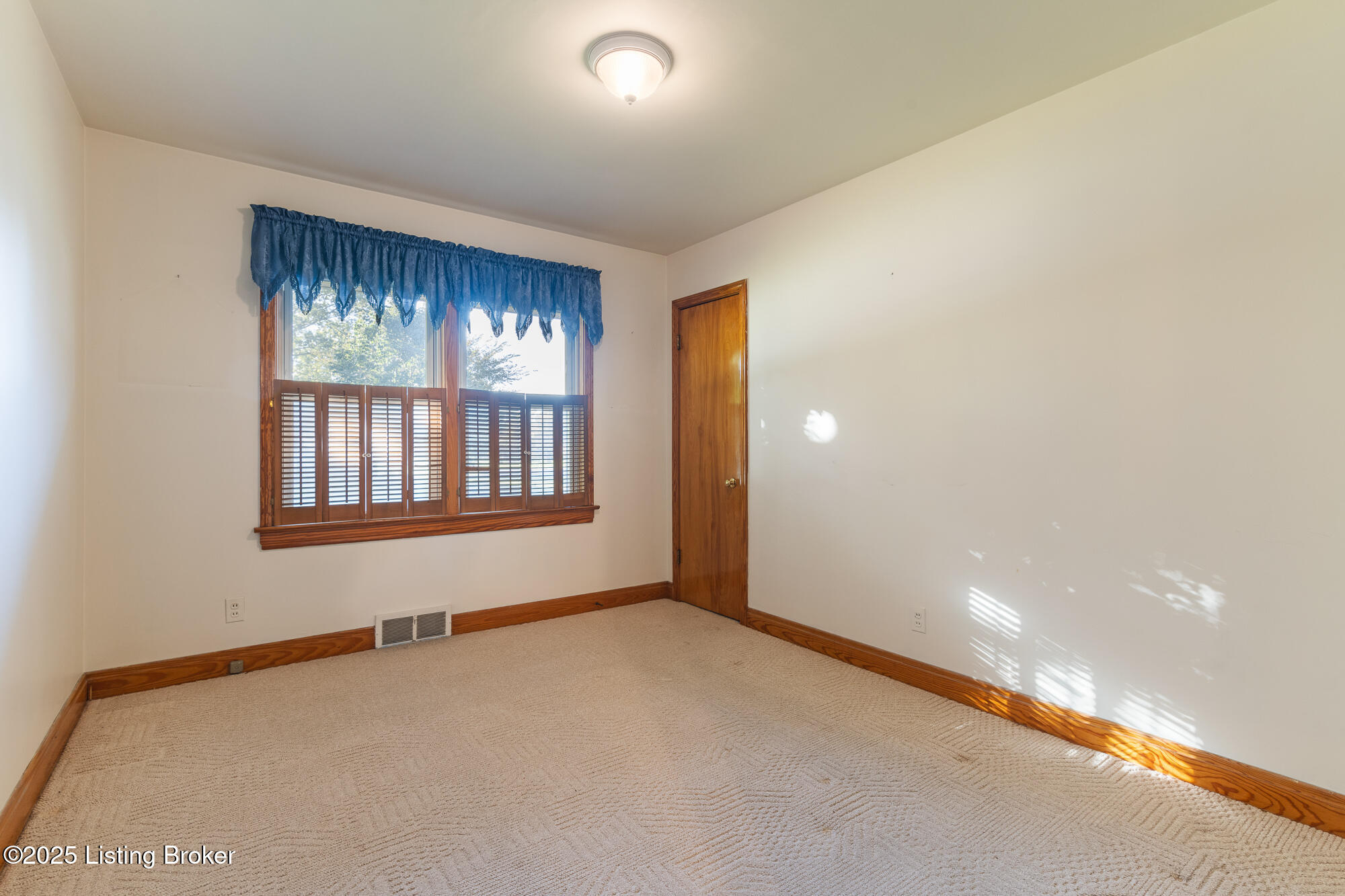 2800 Sharon Way