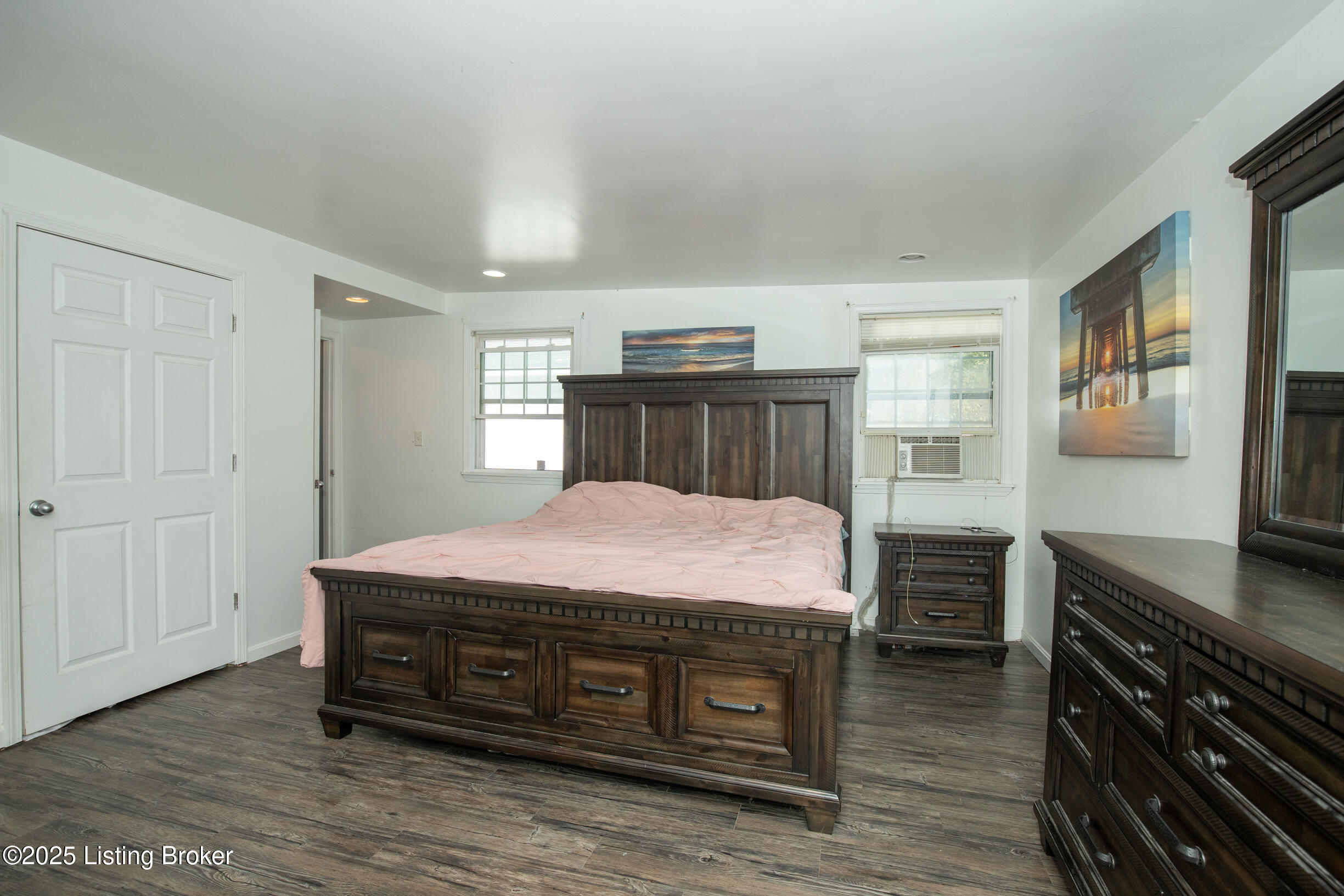 10801 Grafton Hall Rd