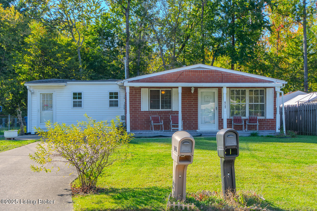 8722 James R Rd