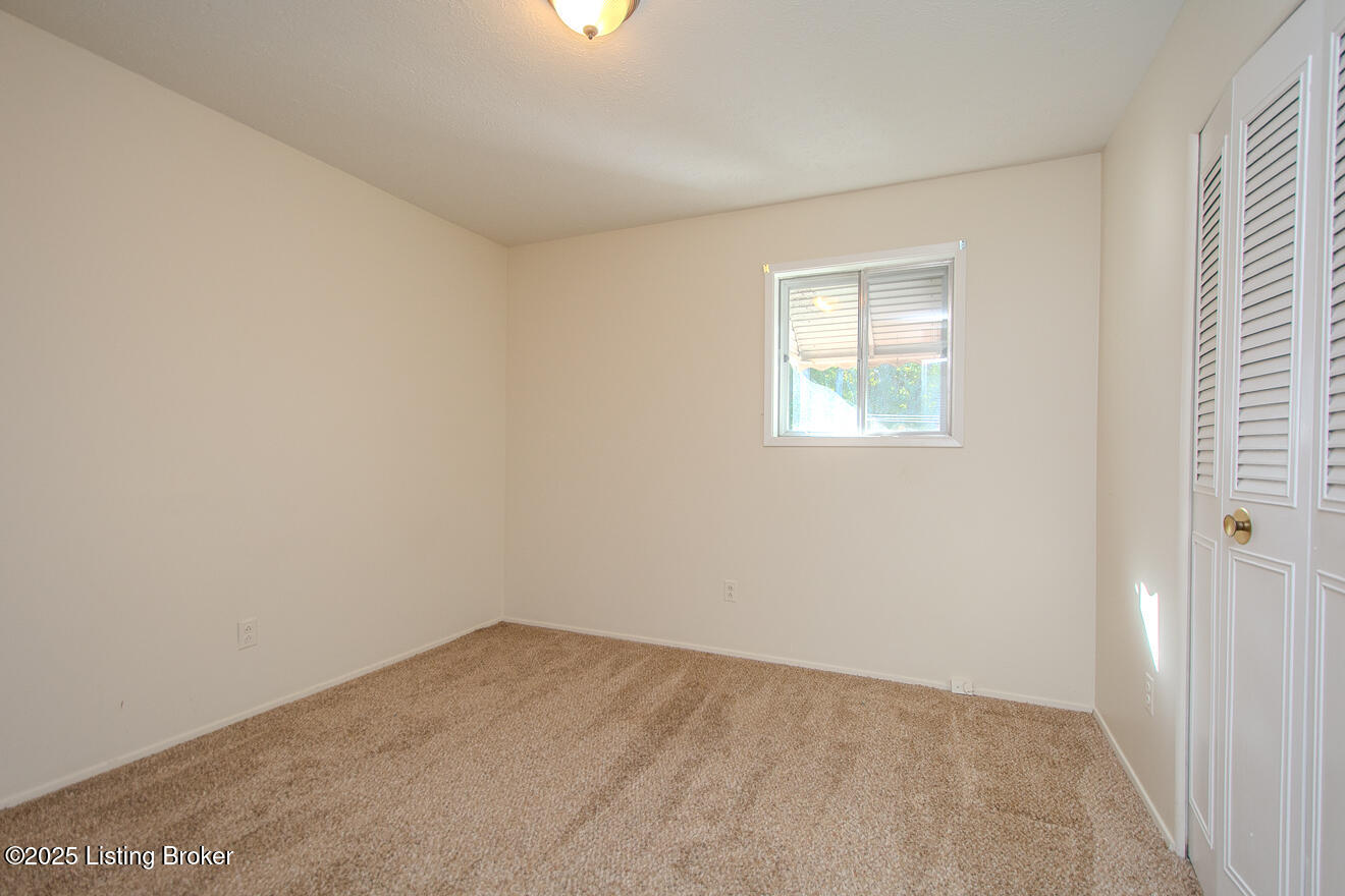 8722 James R Rd