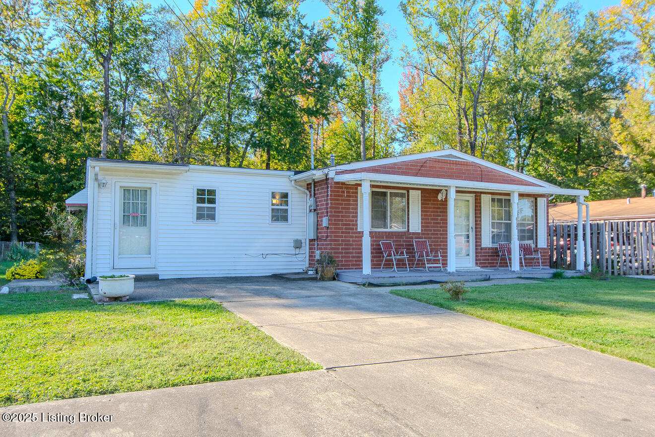 8722 James R Rd