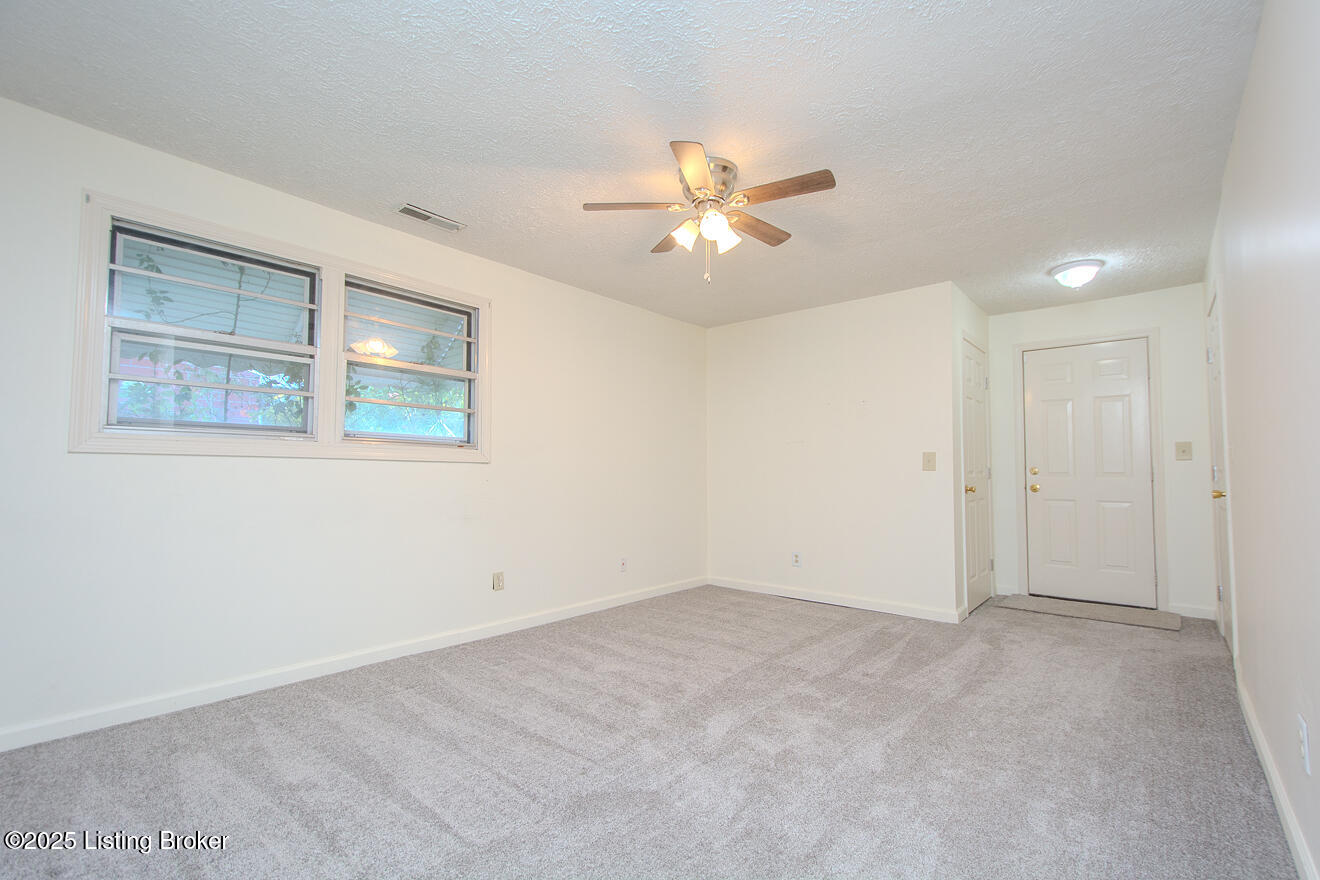 8722 James R Rd