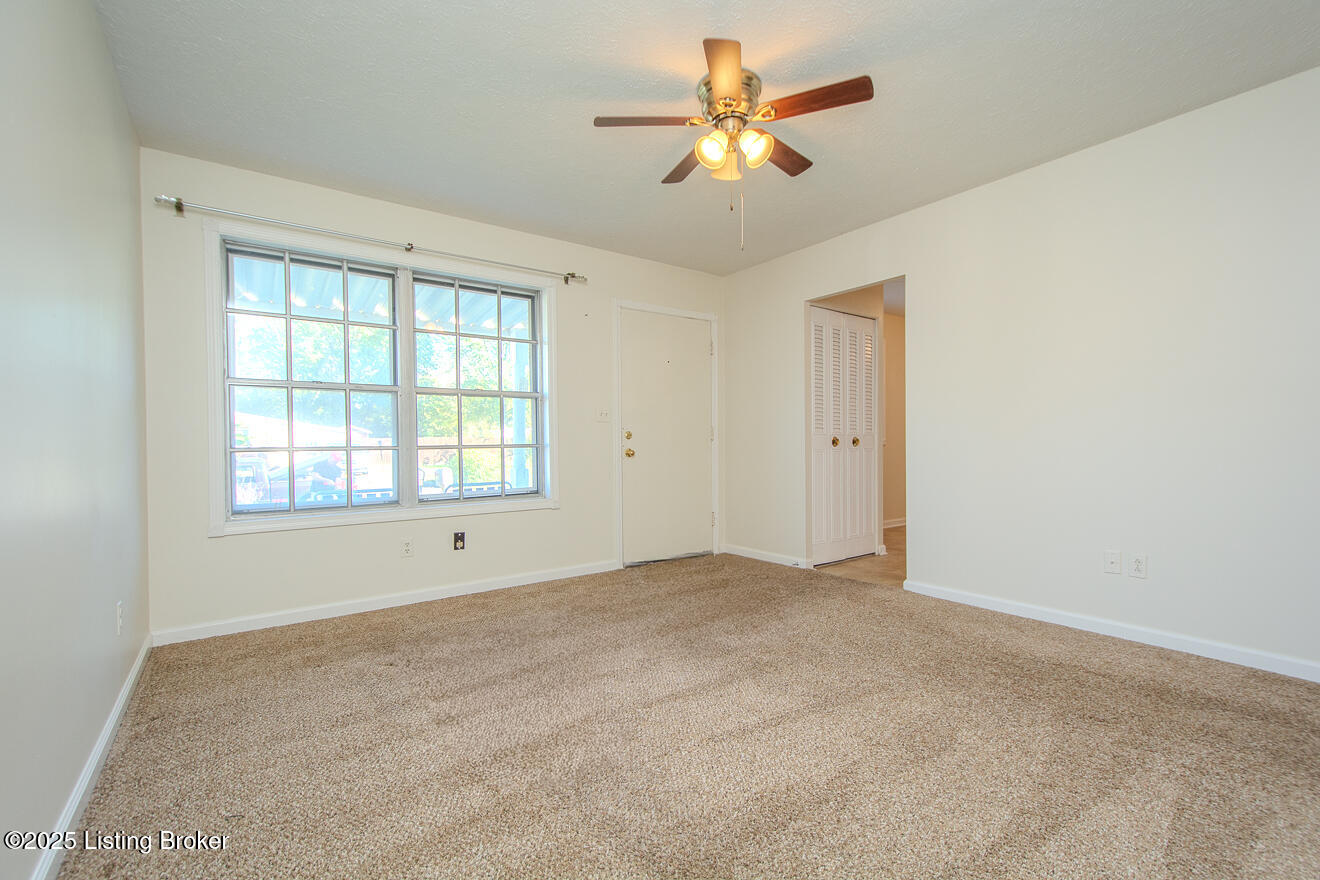 8722 James R Rd