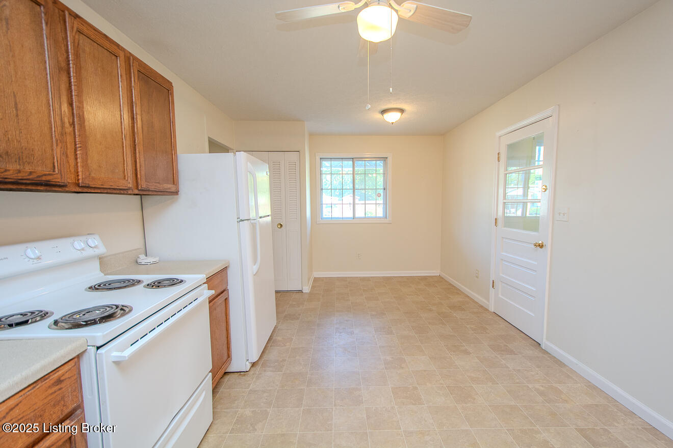 8722 James R Rd