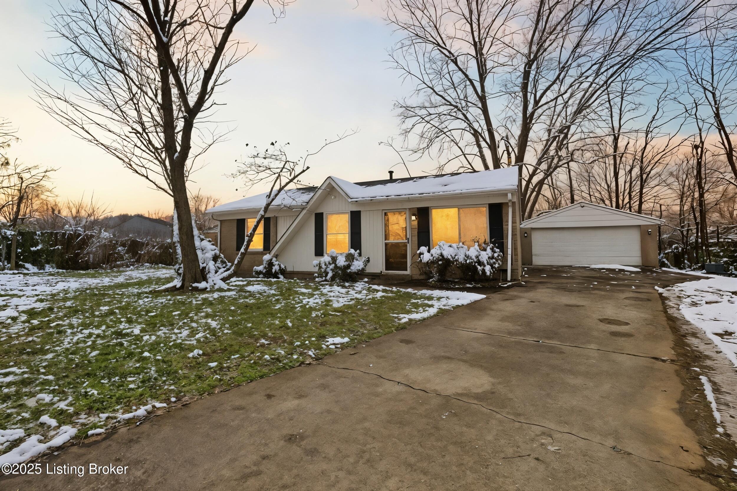 4802 Tipton Pl