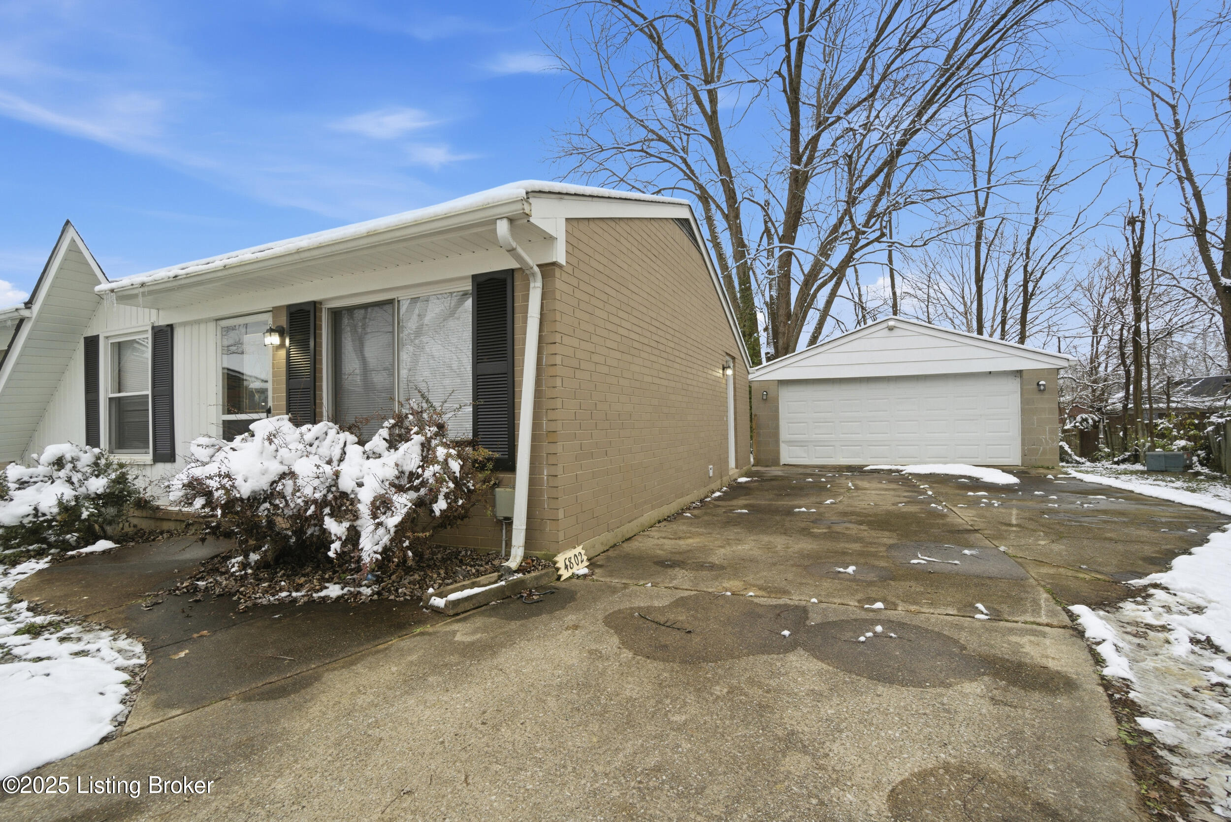 4802 Tipton Pl