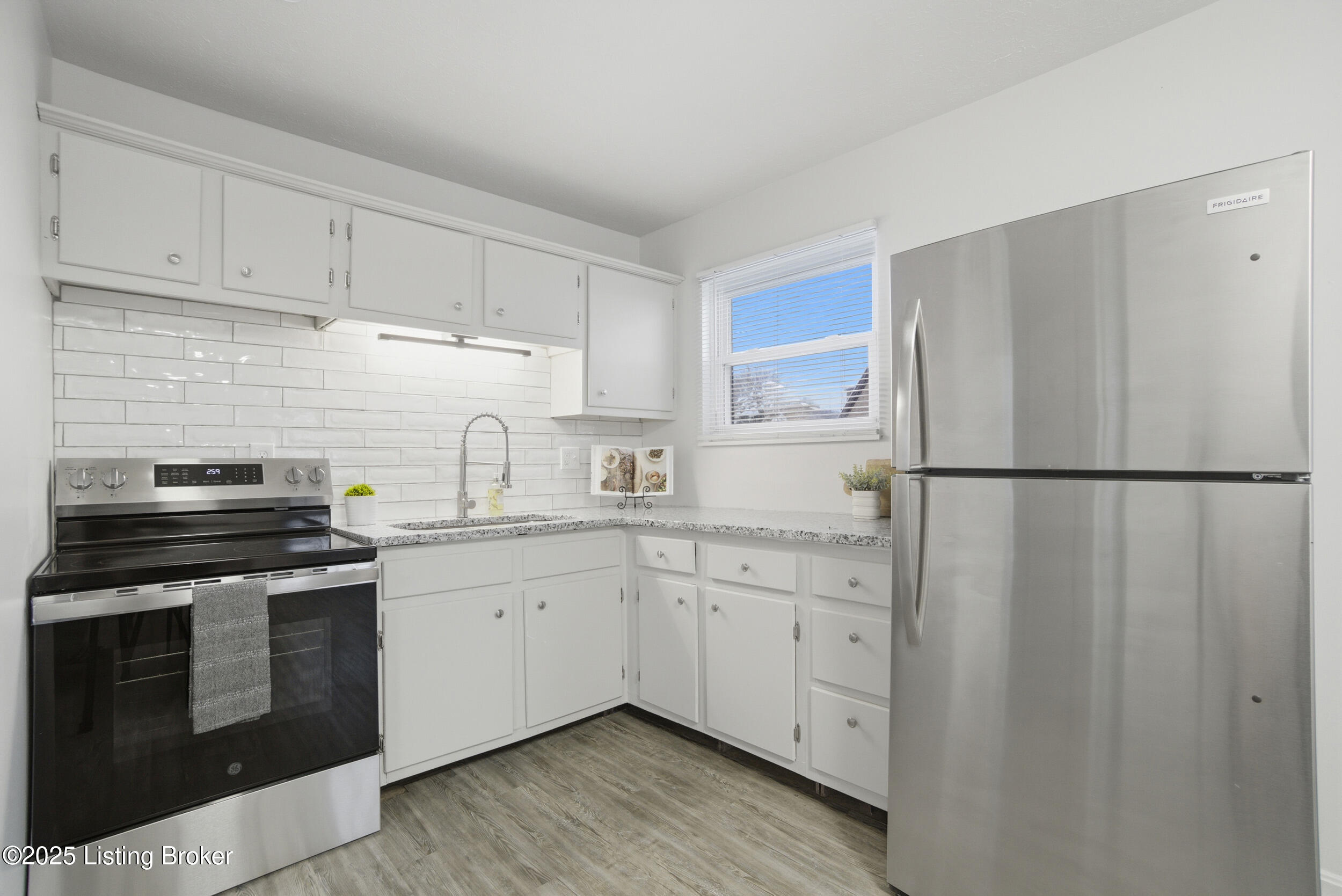4802 Tipton Pl