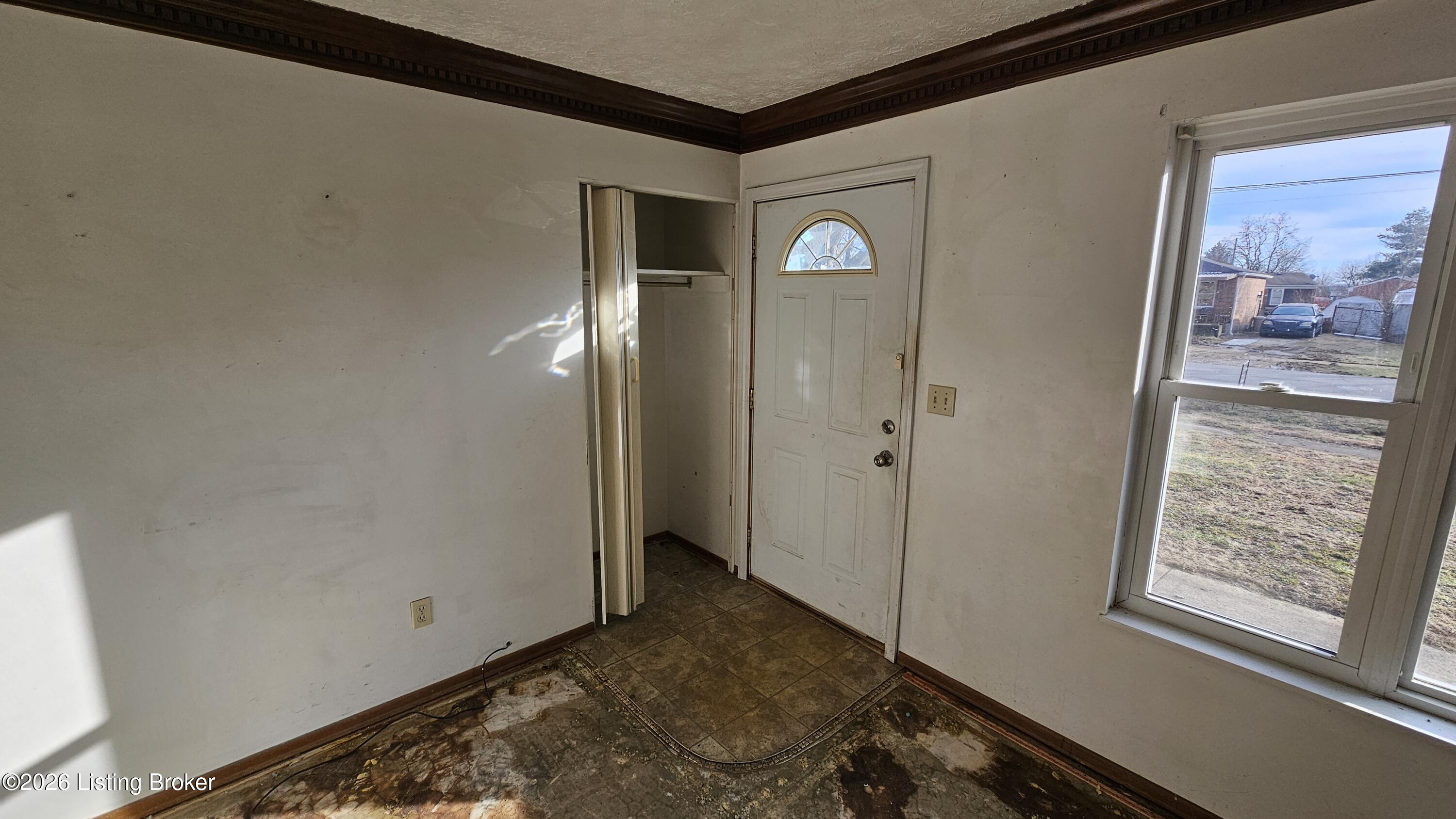 1004 Summitt Dr