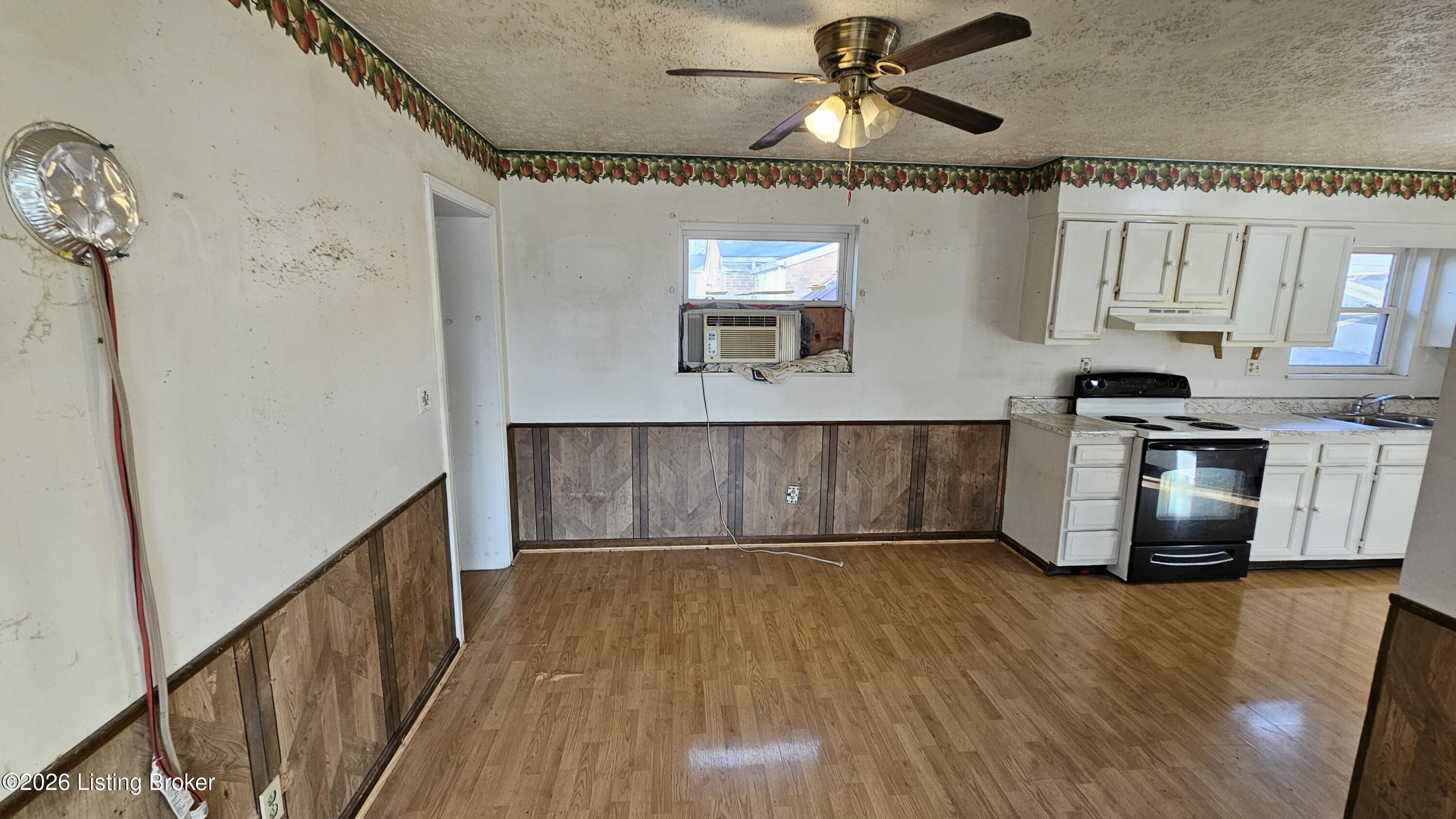 1004 Summitt Dr