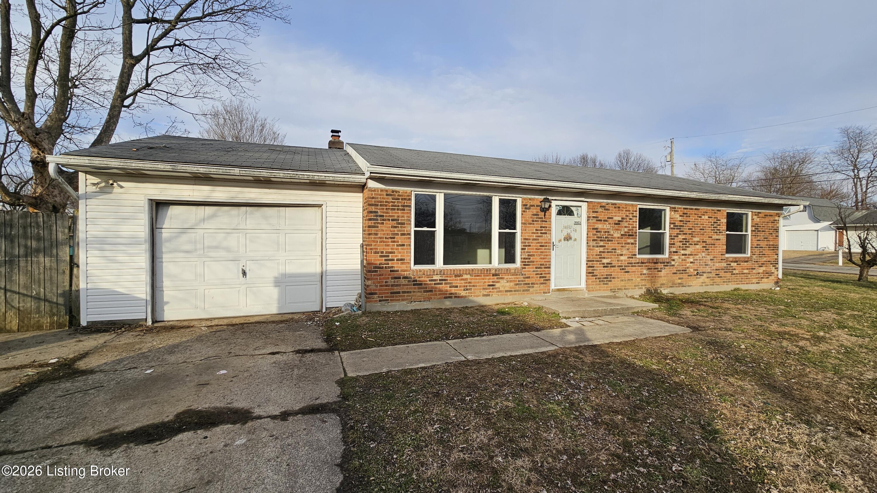 1004 Summitt Dr