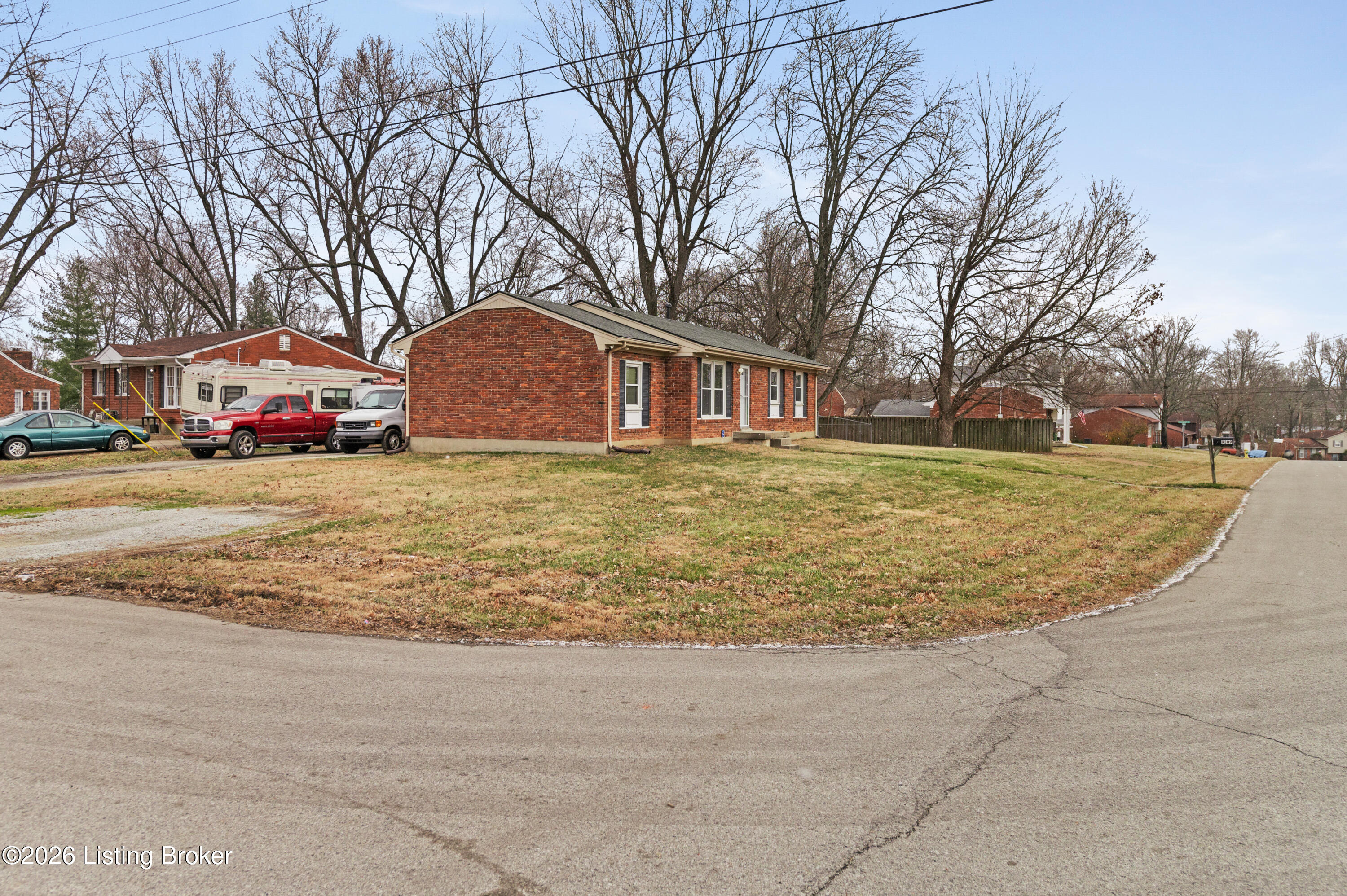 9309 Cloverwood Ln