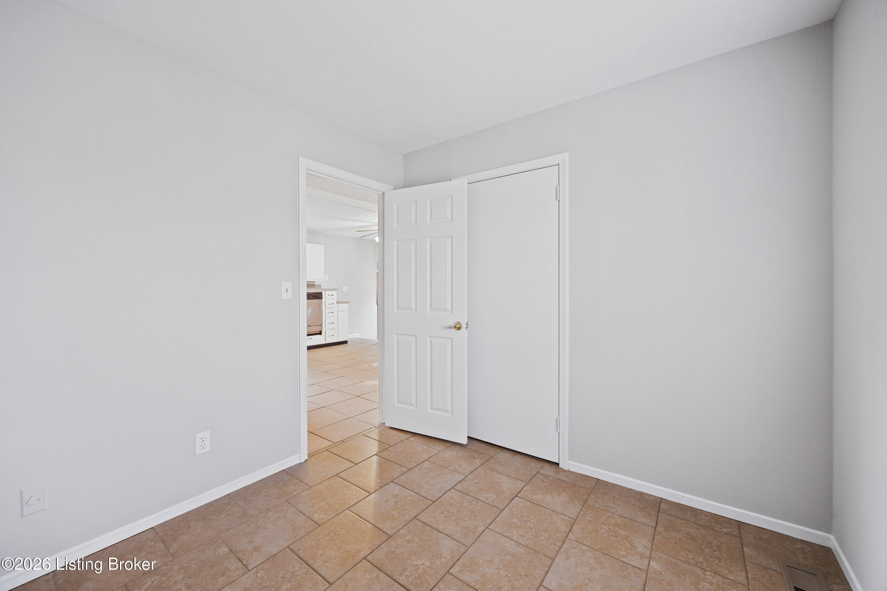 9608 Pembury Ct