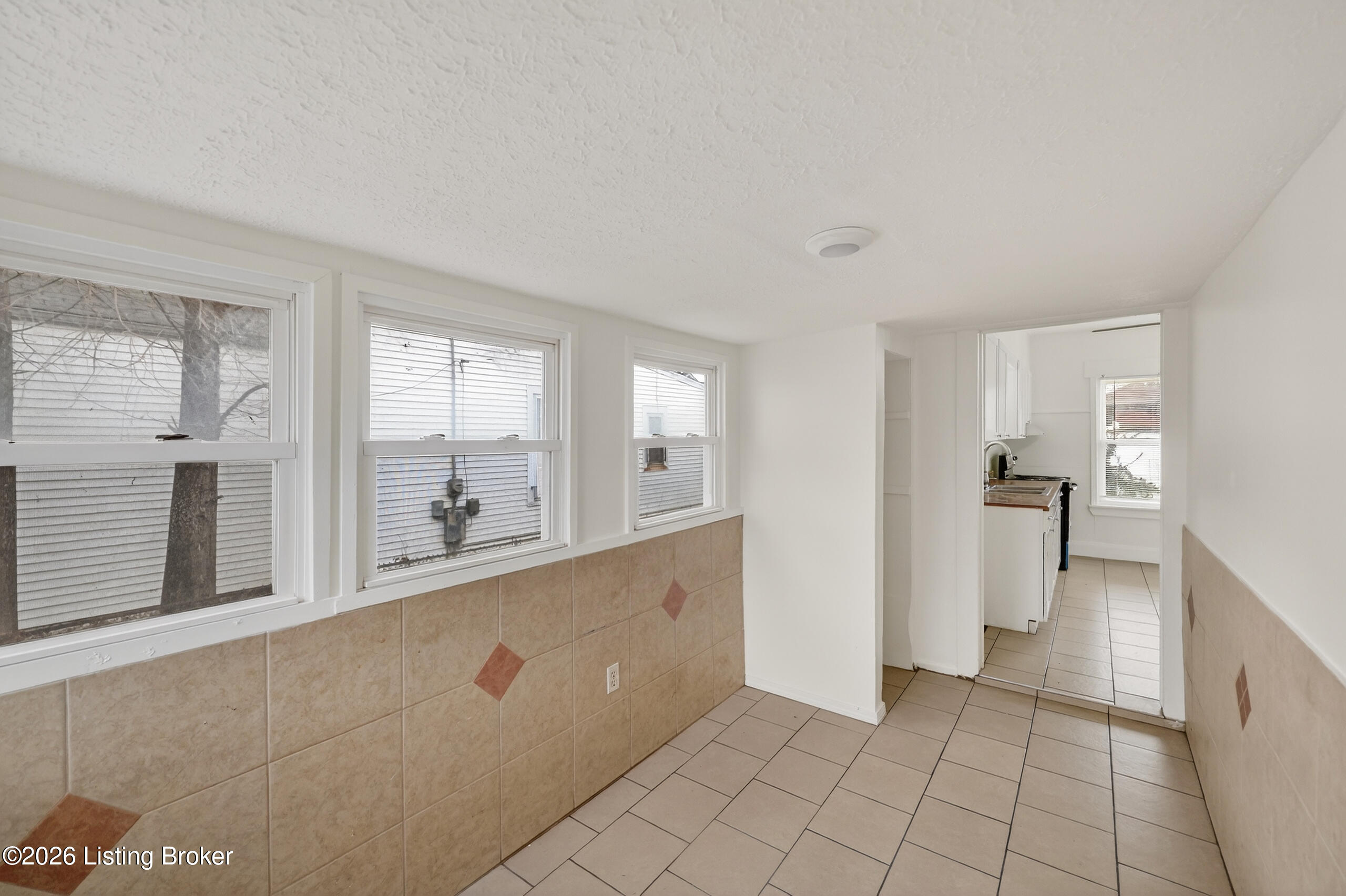 2701 Taylor Blvd