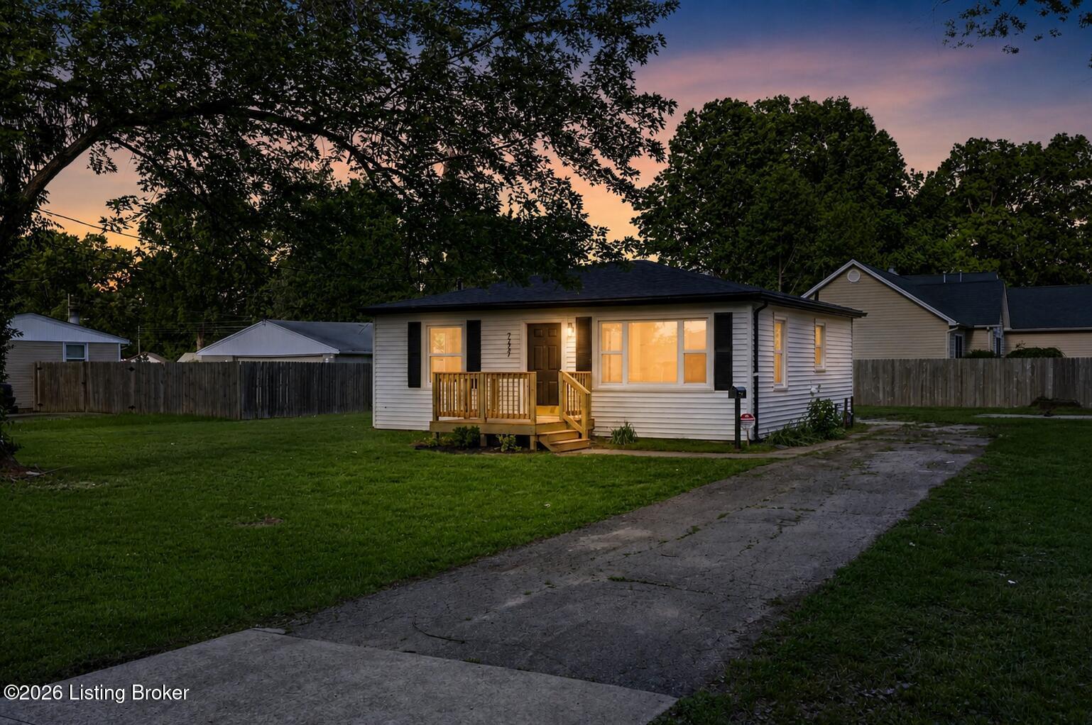 7227 Daisy Ave