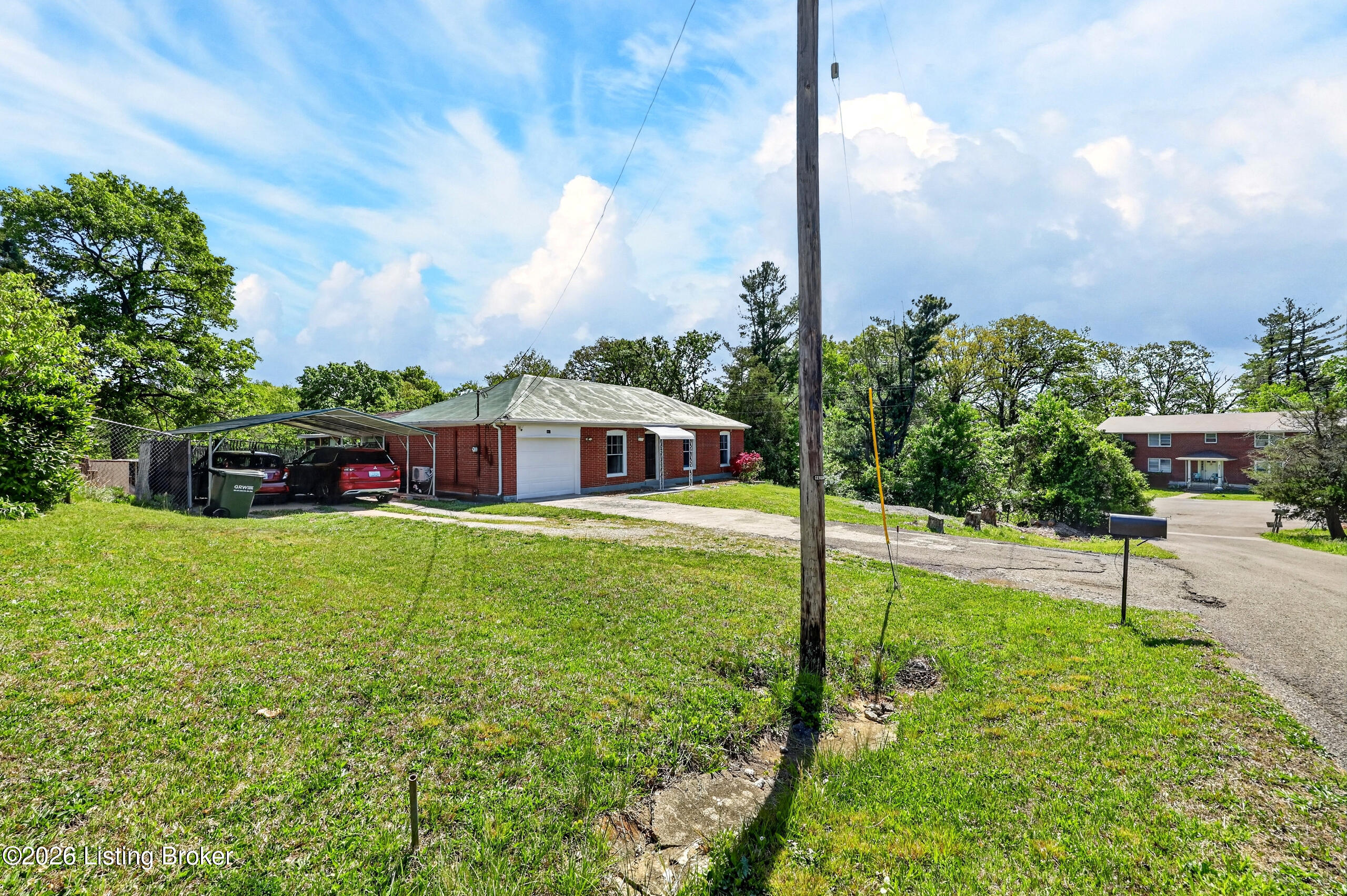 448 New St