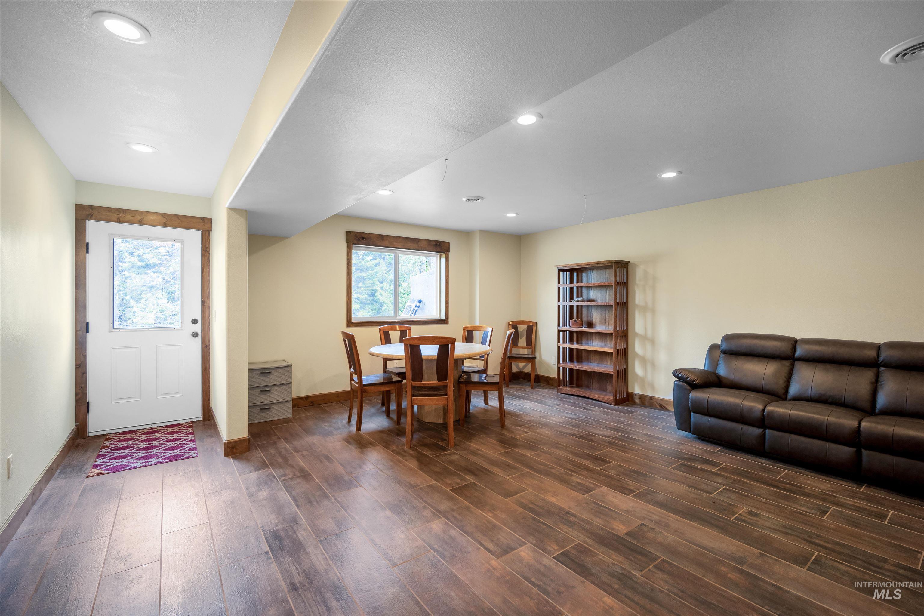 1173 Glenwood Rd