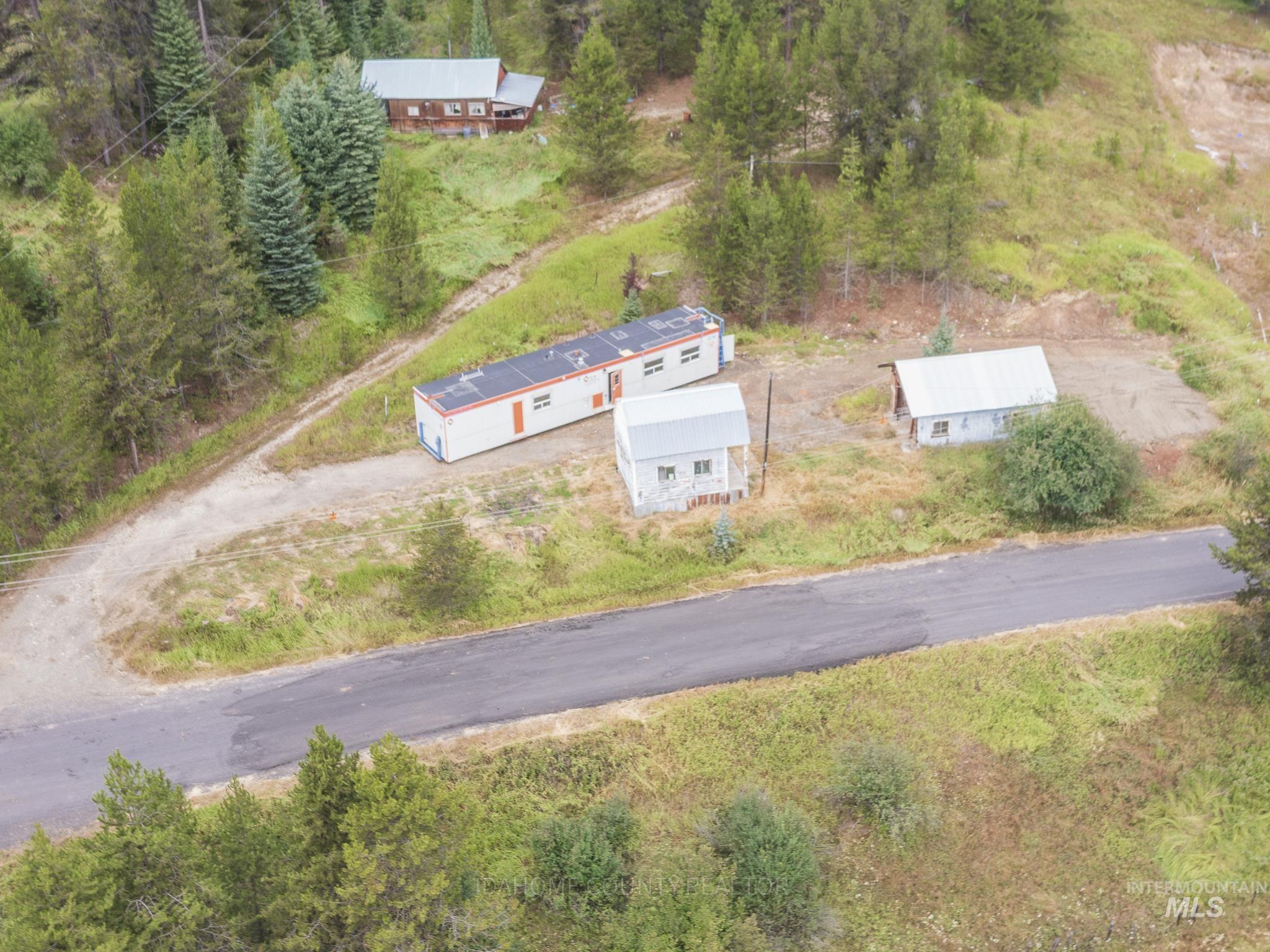 102 Cabin Rd