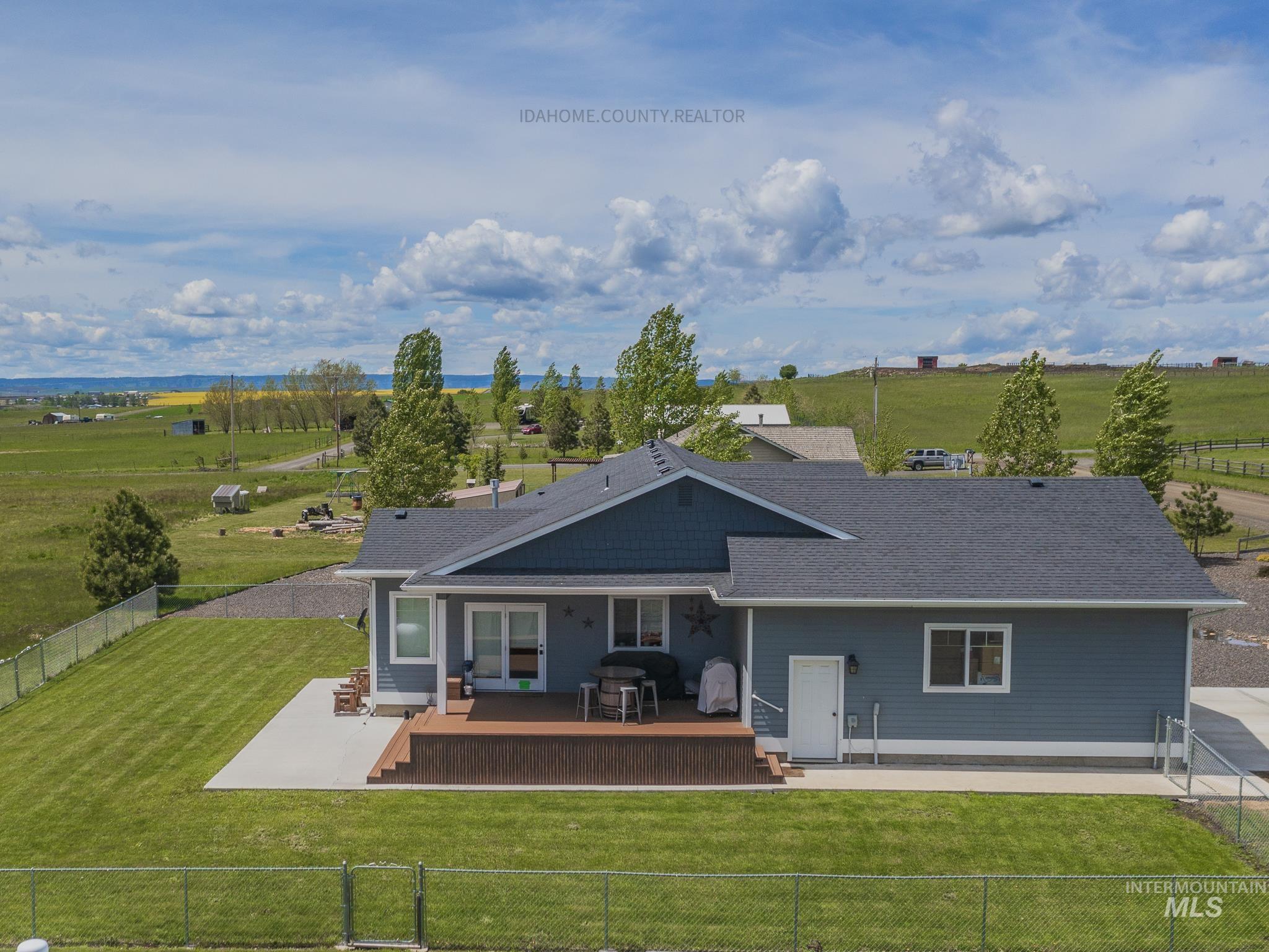 243 Meadow Grass Loop