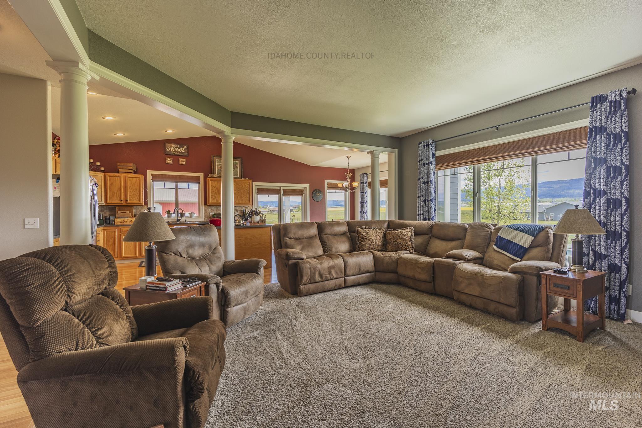 243 Meadow Grass Loop