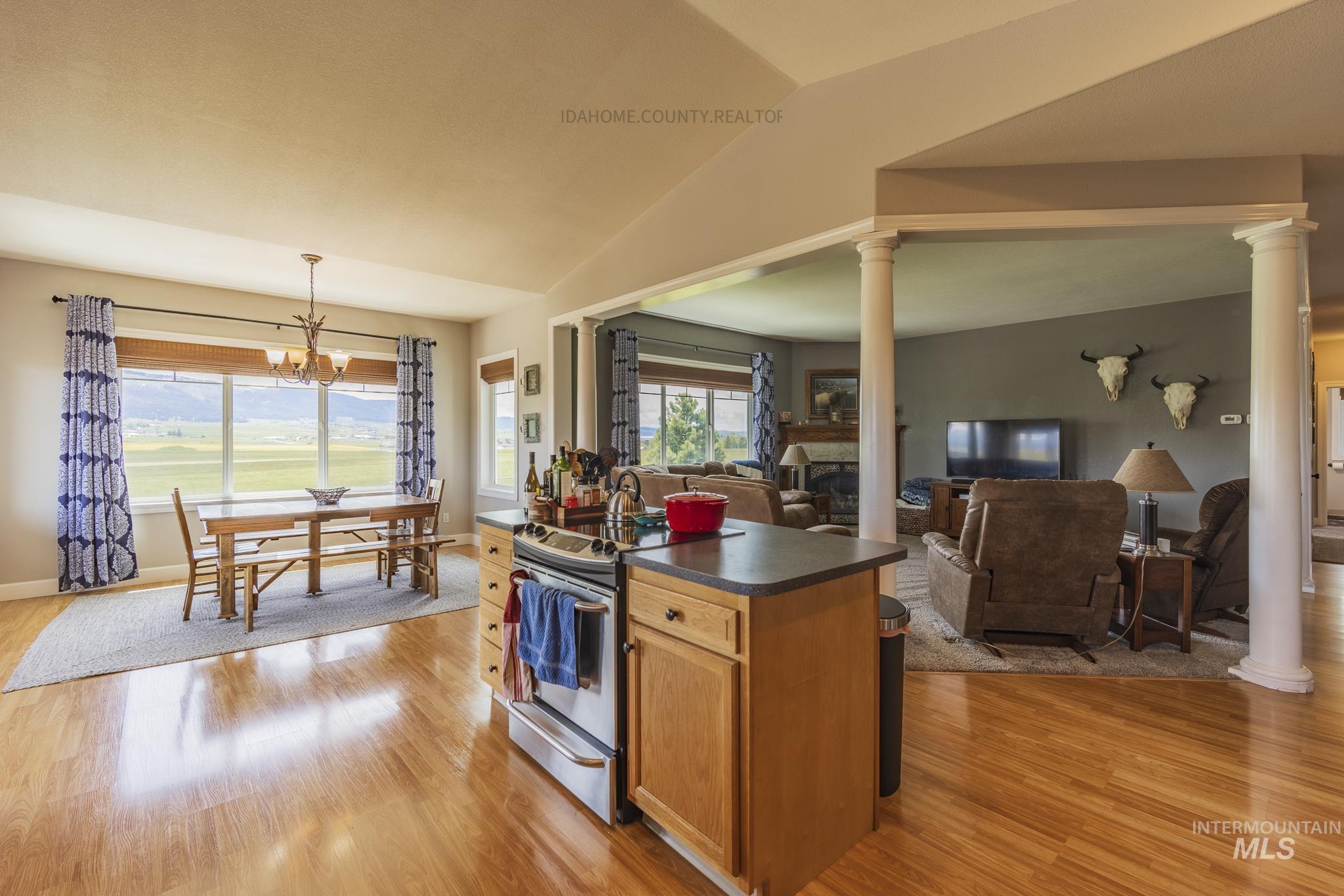 243 Meadow Grass Loop