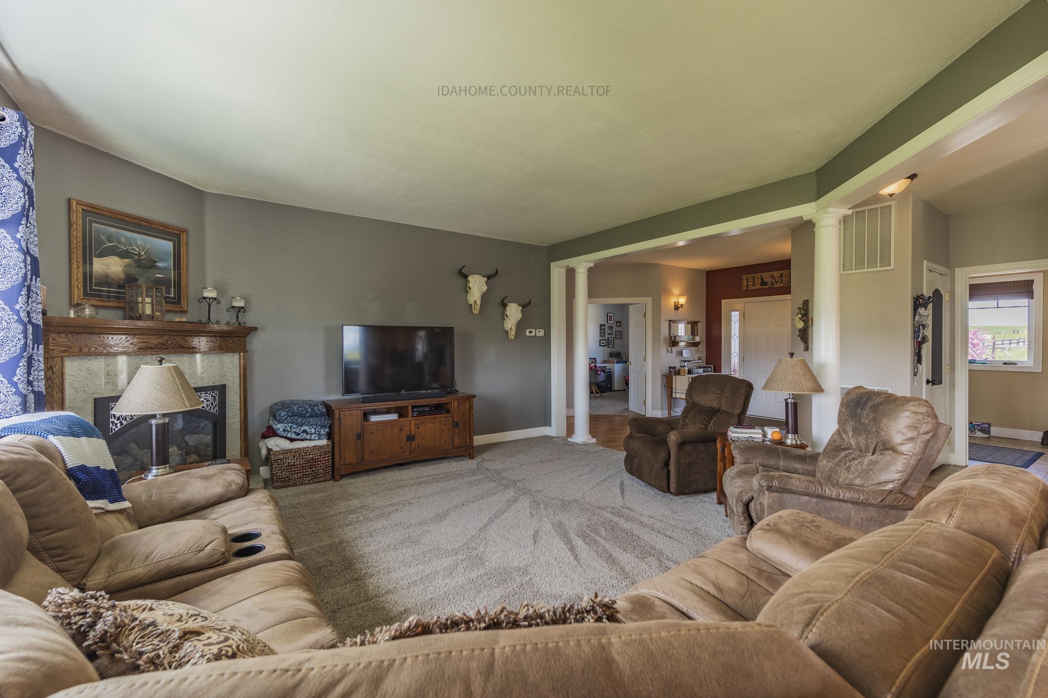 243 Meadow Grass Loop