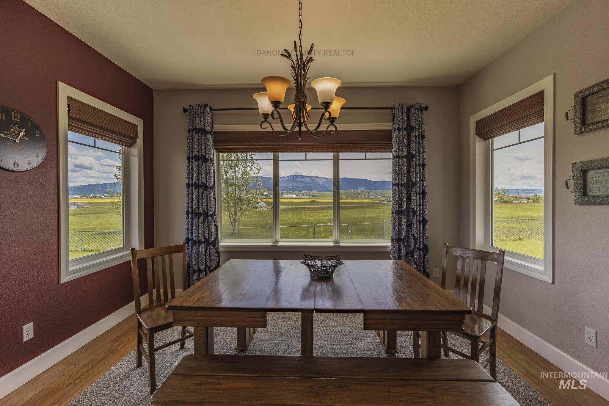 243 Meadow Grass Loop