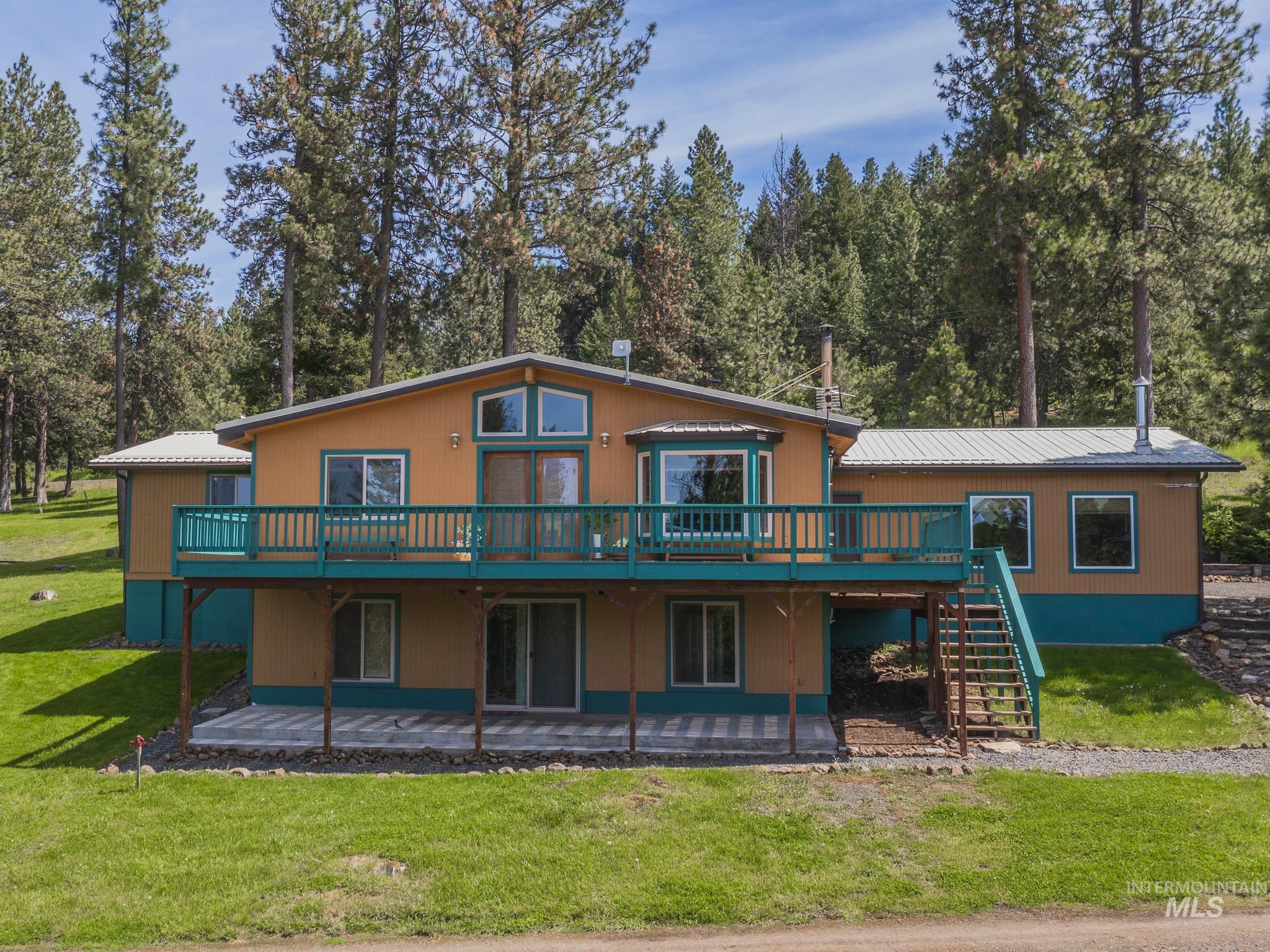 4 Deerwood Drive