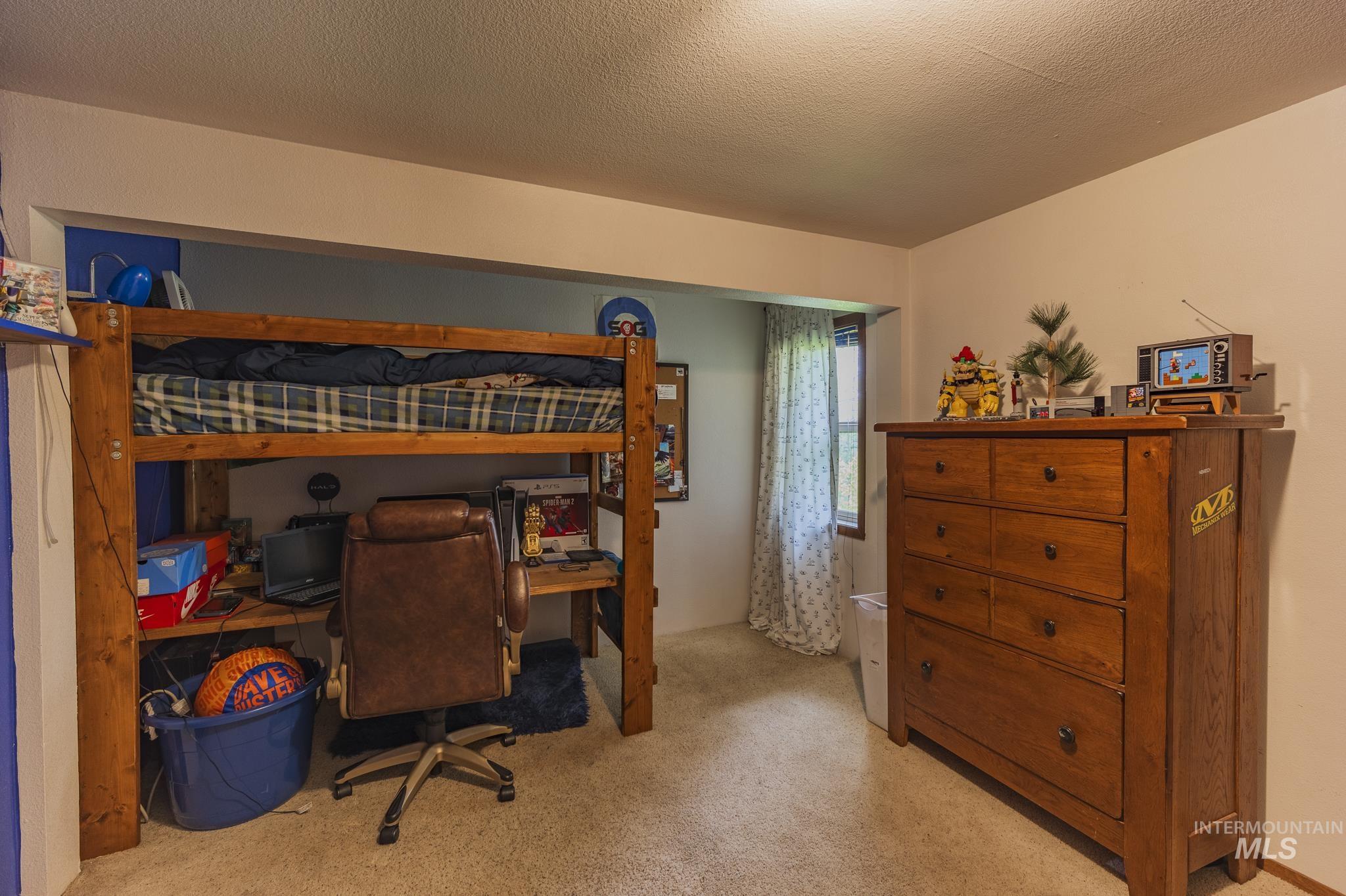 4 Deerwood Drive