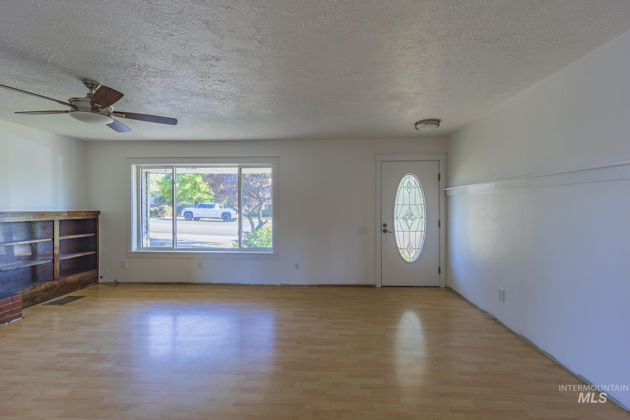 733 Maple Street