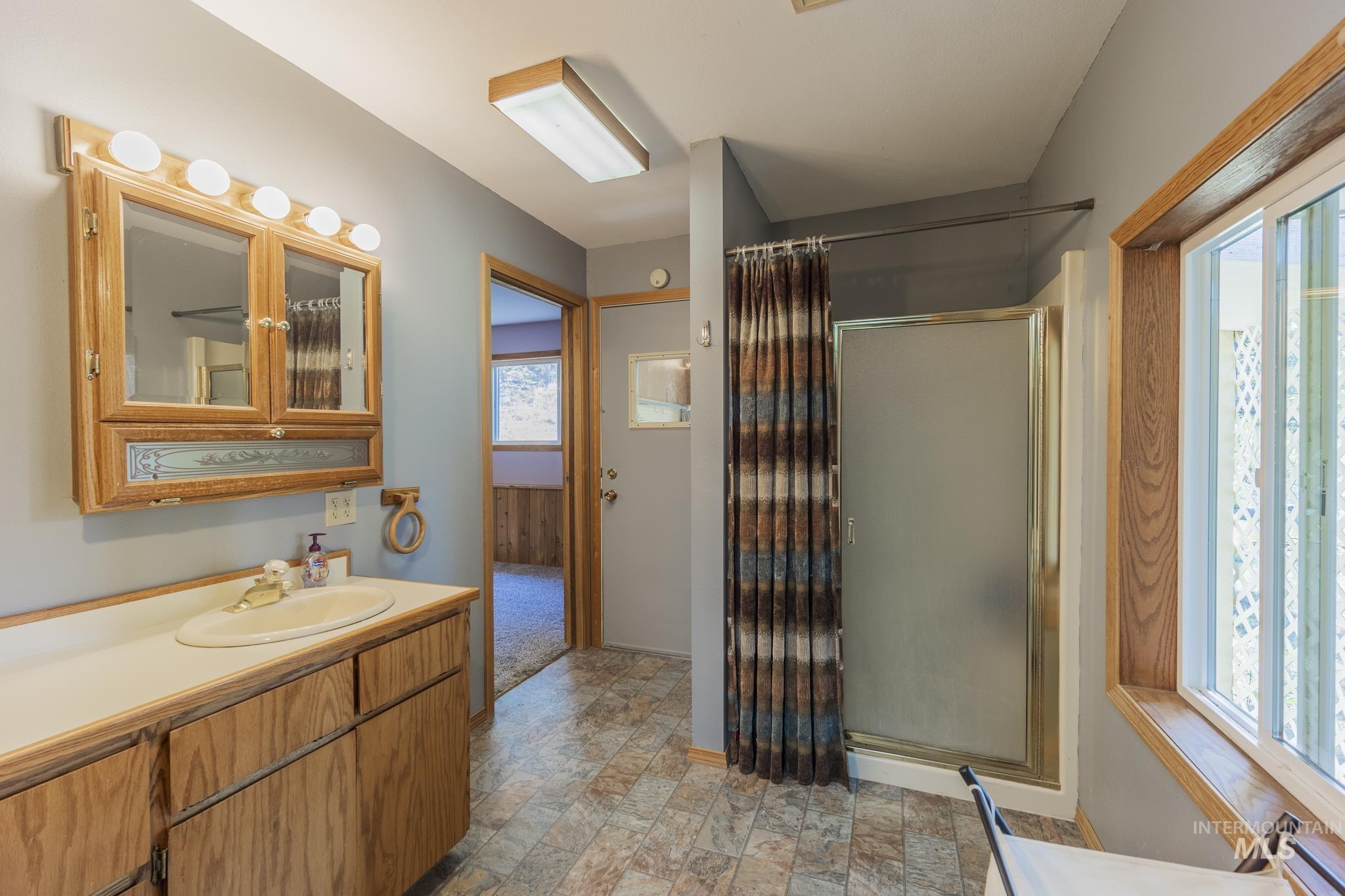 40740 Bobcat Ln