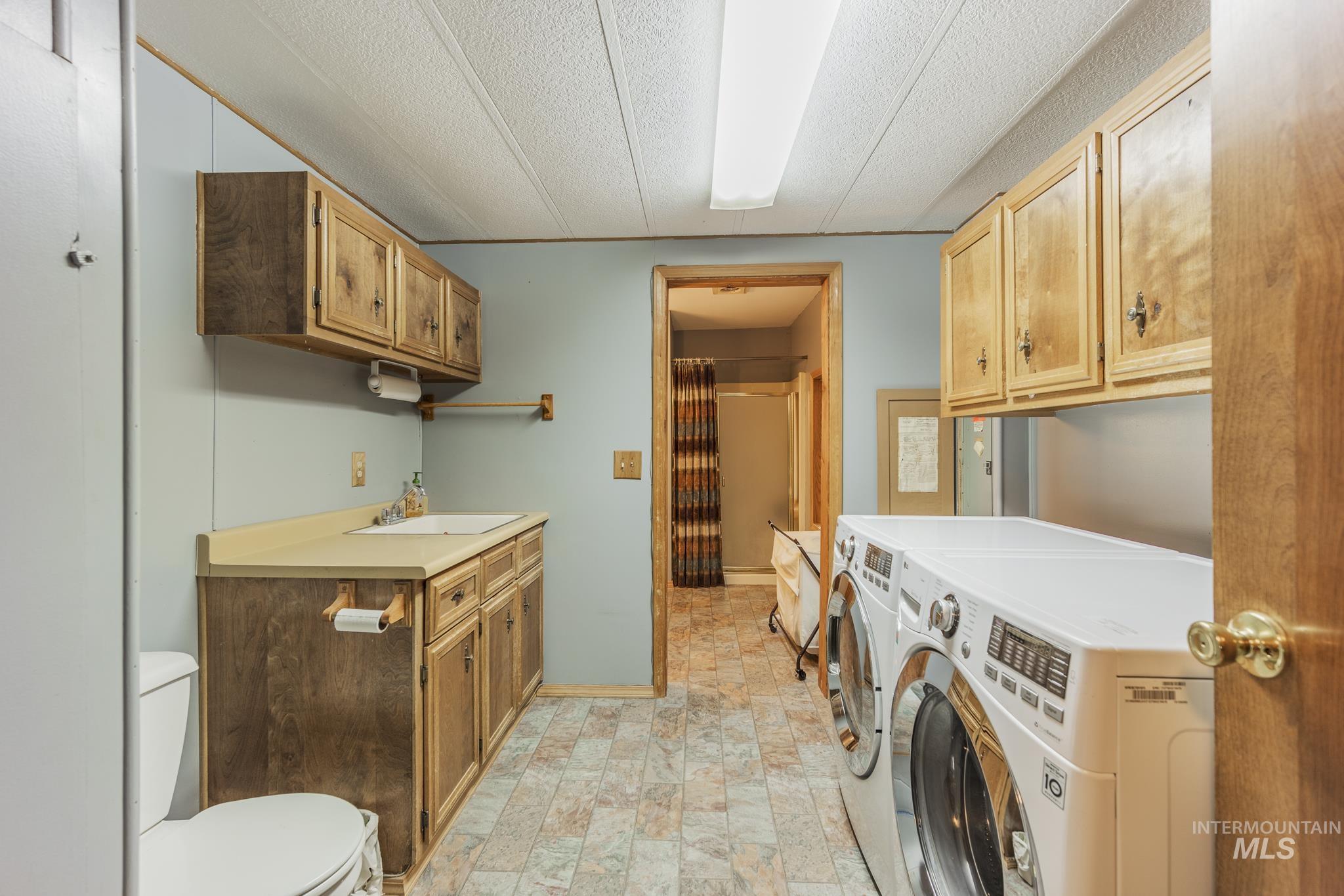 40740 Bobcat Ln