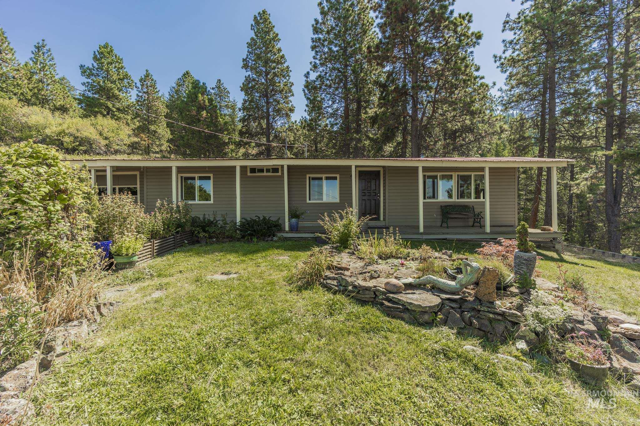 40740 Bobcat Ln