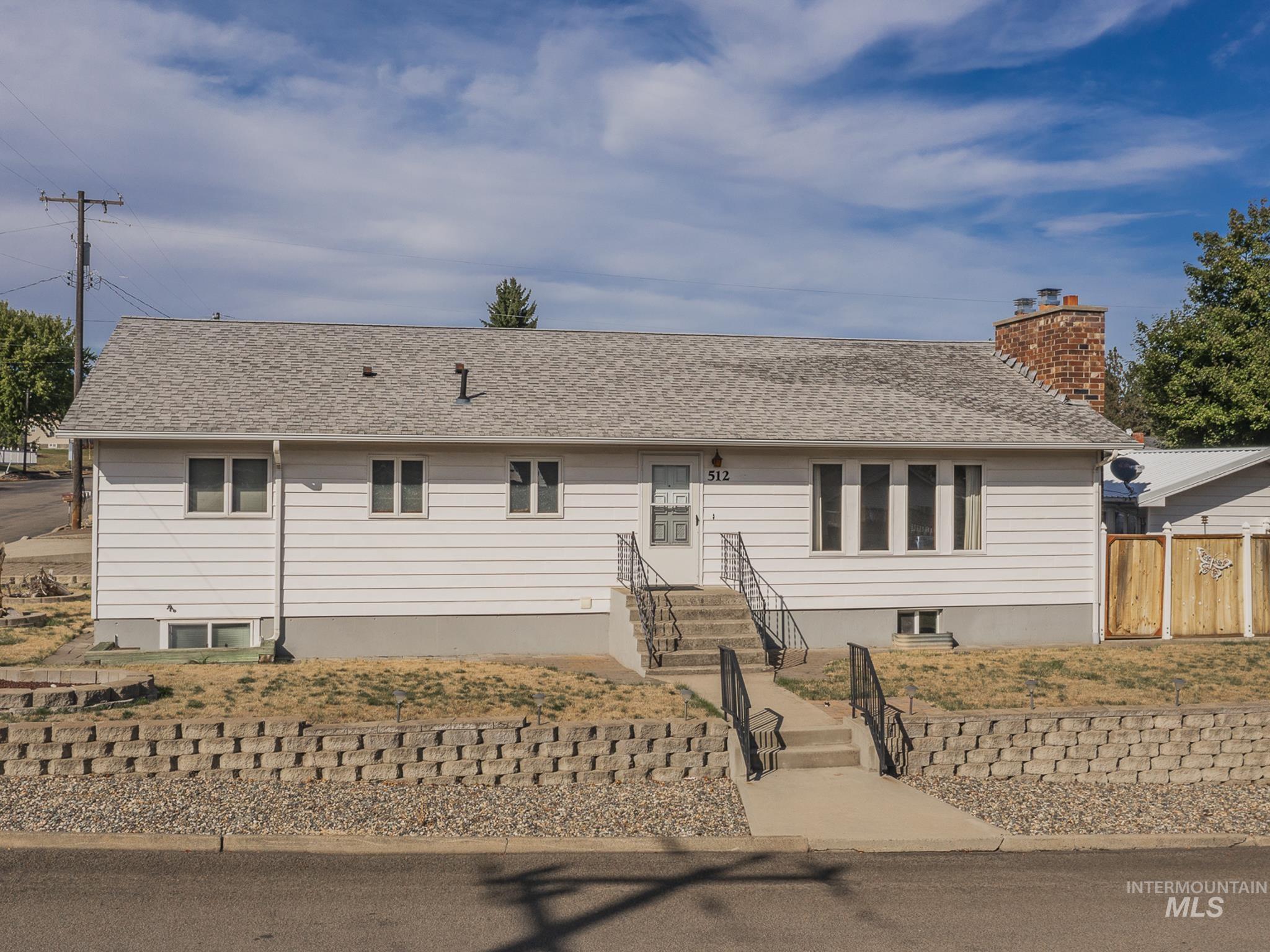 512 Hogan Street