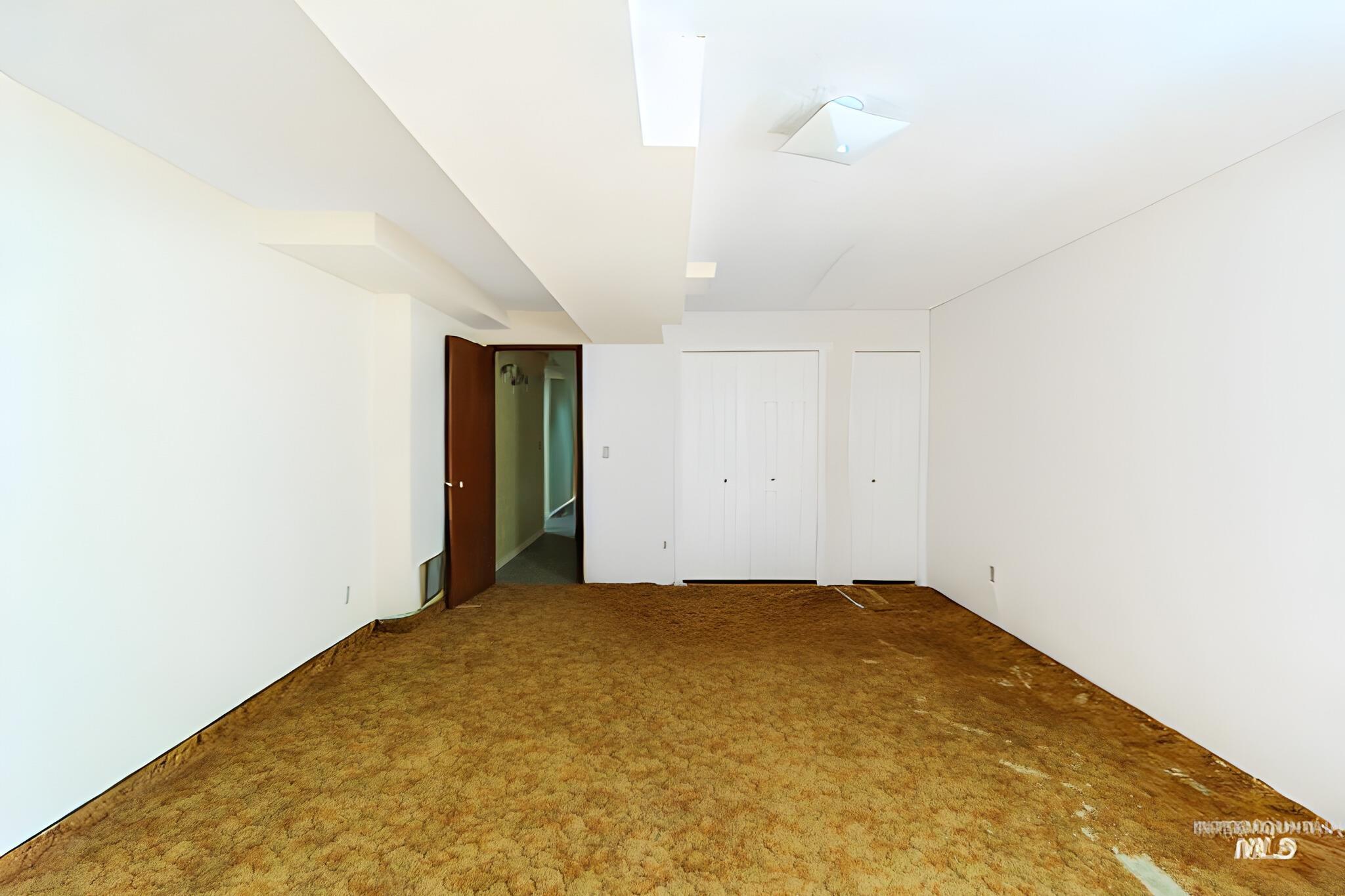 512 Hogan Street