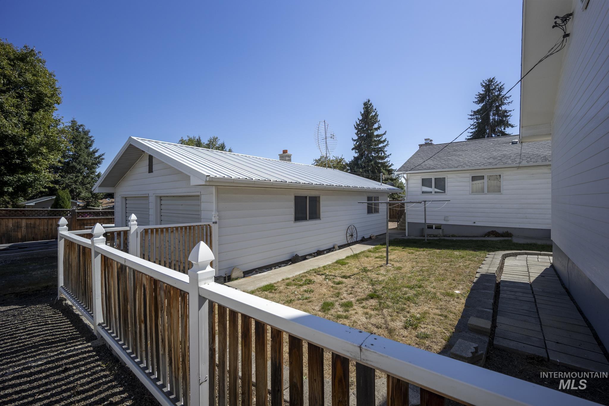 512 Hogan Street