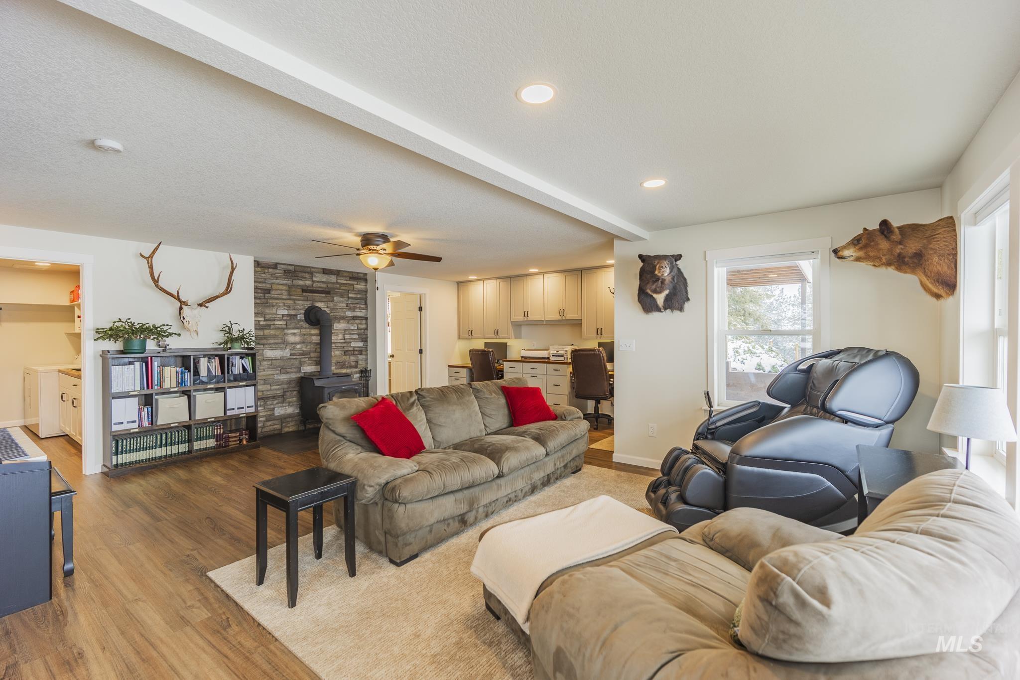 1323 Battle Ridge Rd.