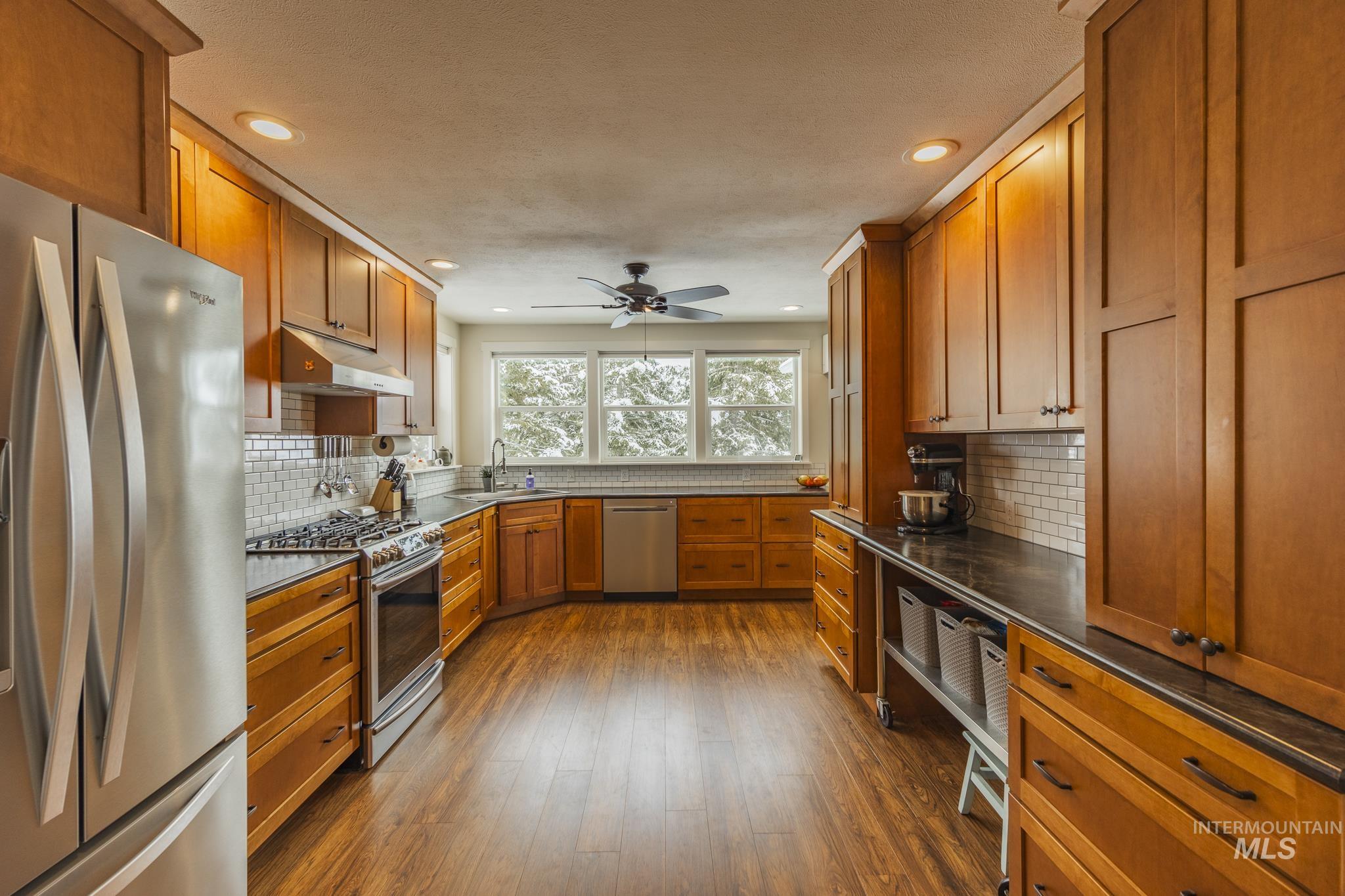 1323 Battle Ridge Rd.