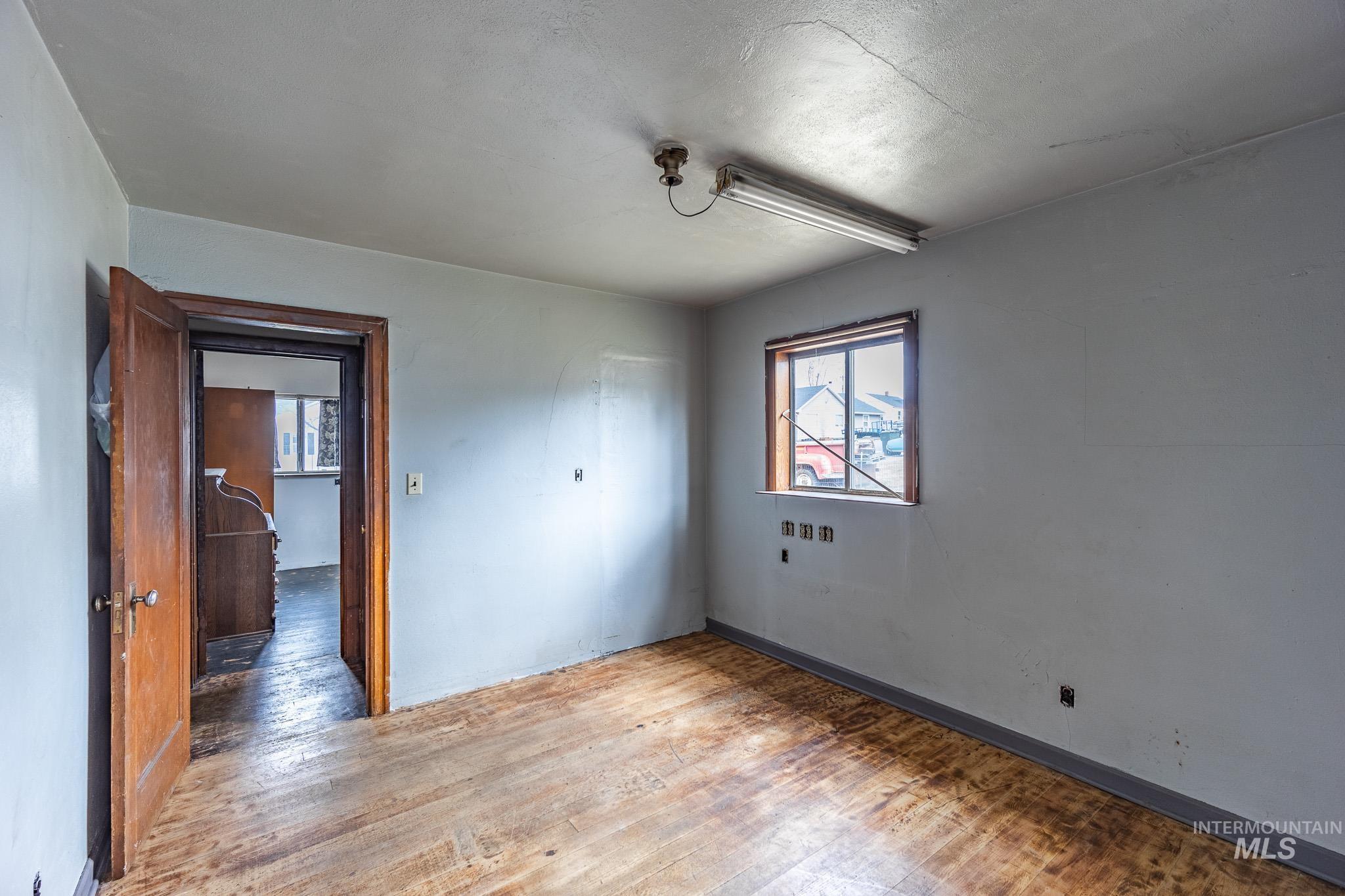 134 E South 7th