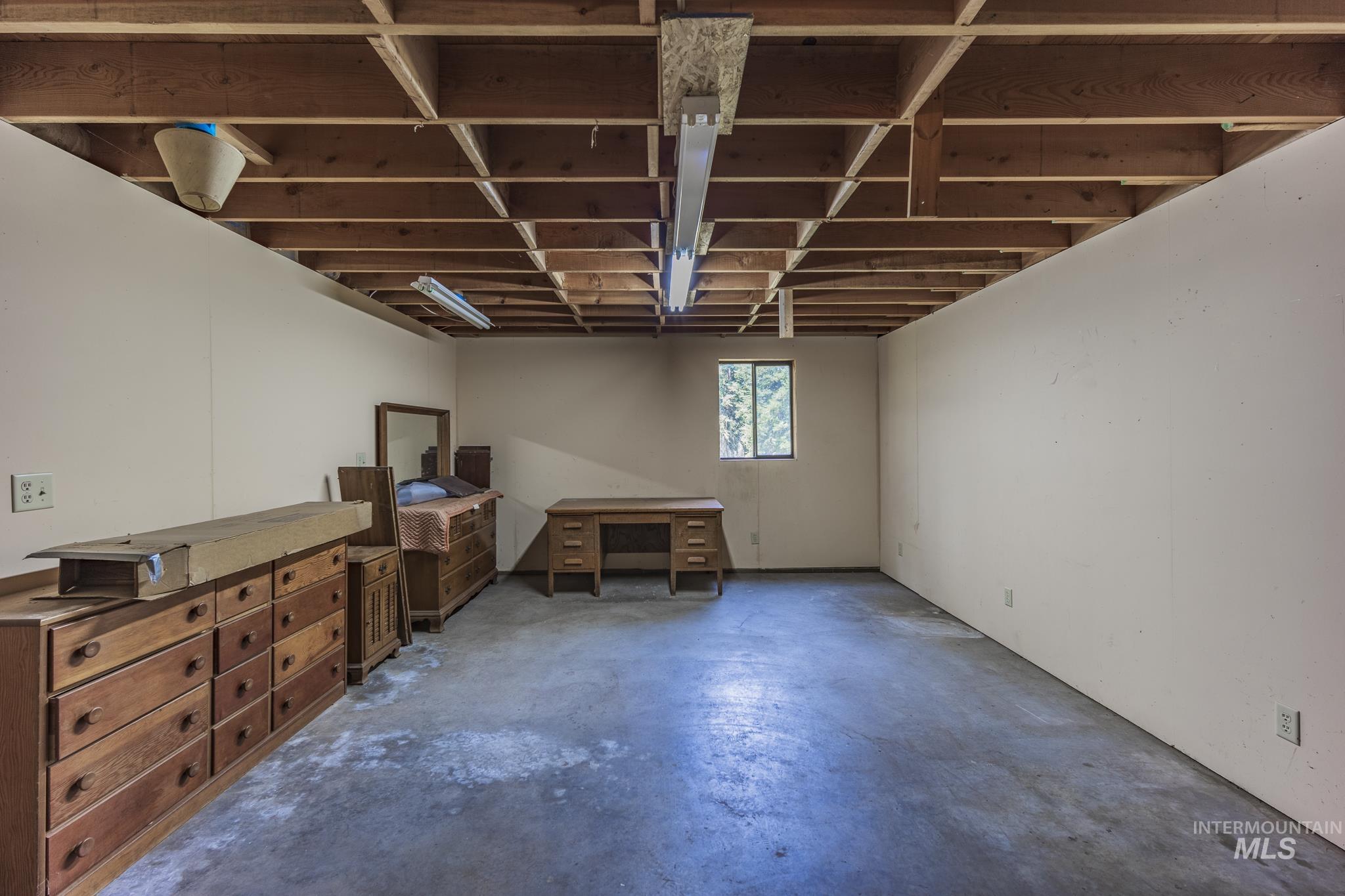191 Crooked Rd
