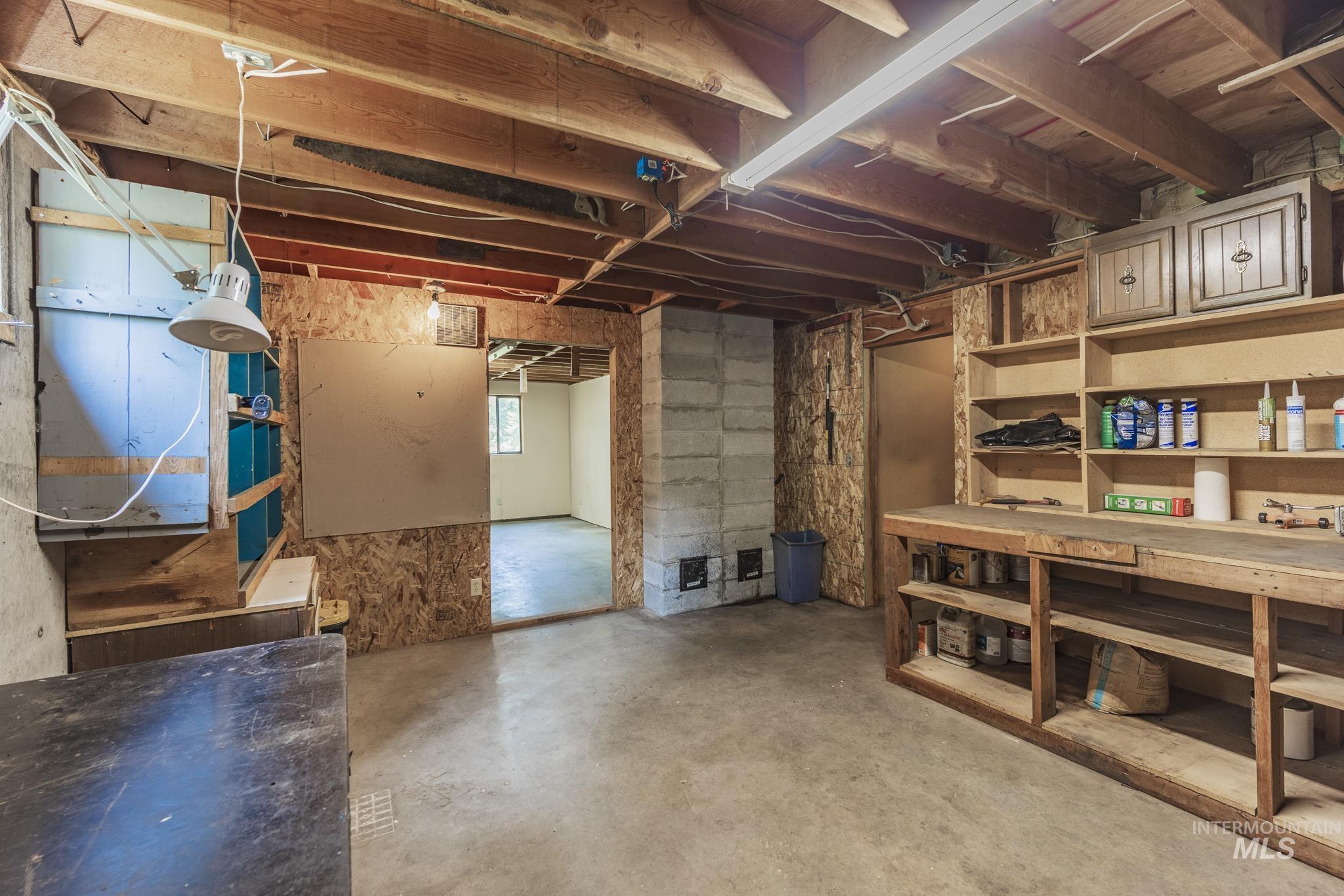 191 Crooked Rd