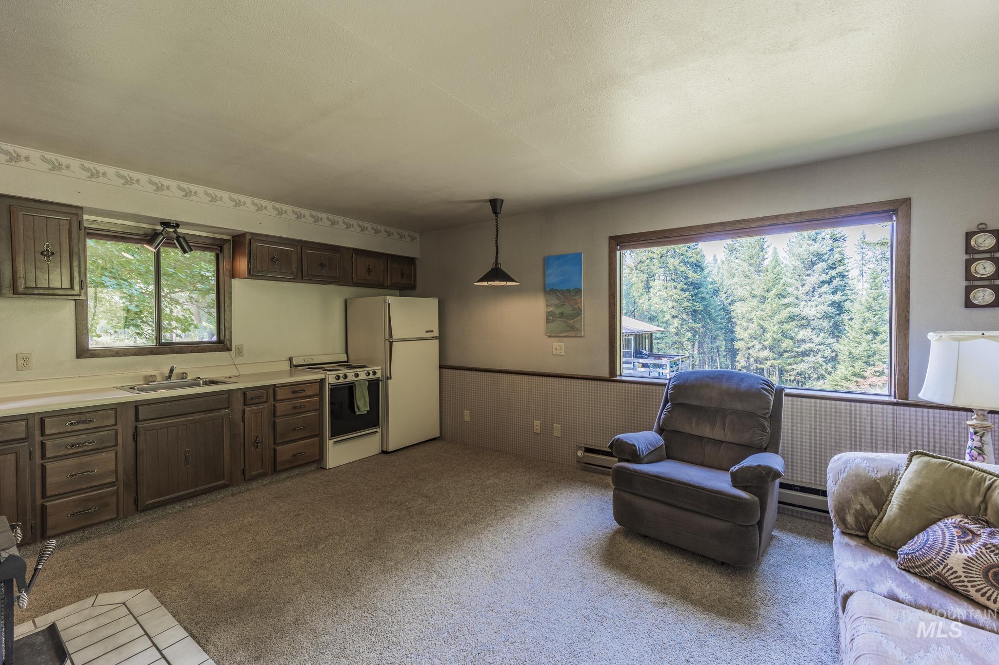 191 Crooked Rd