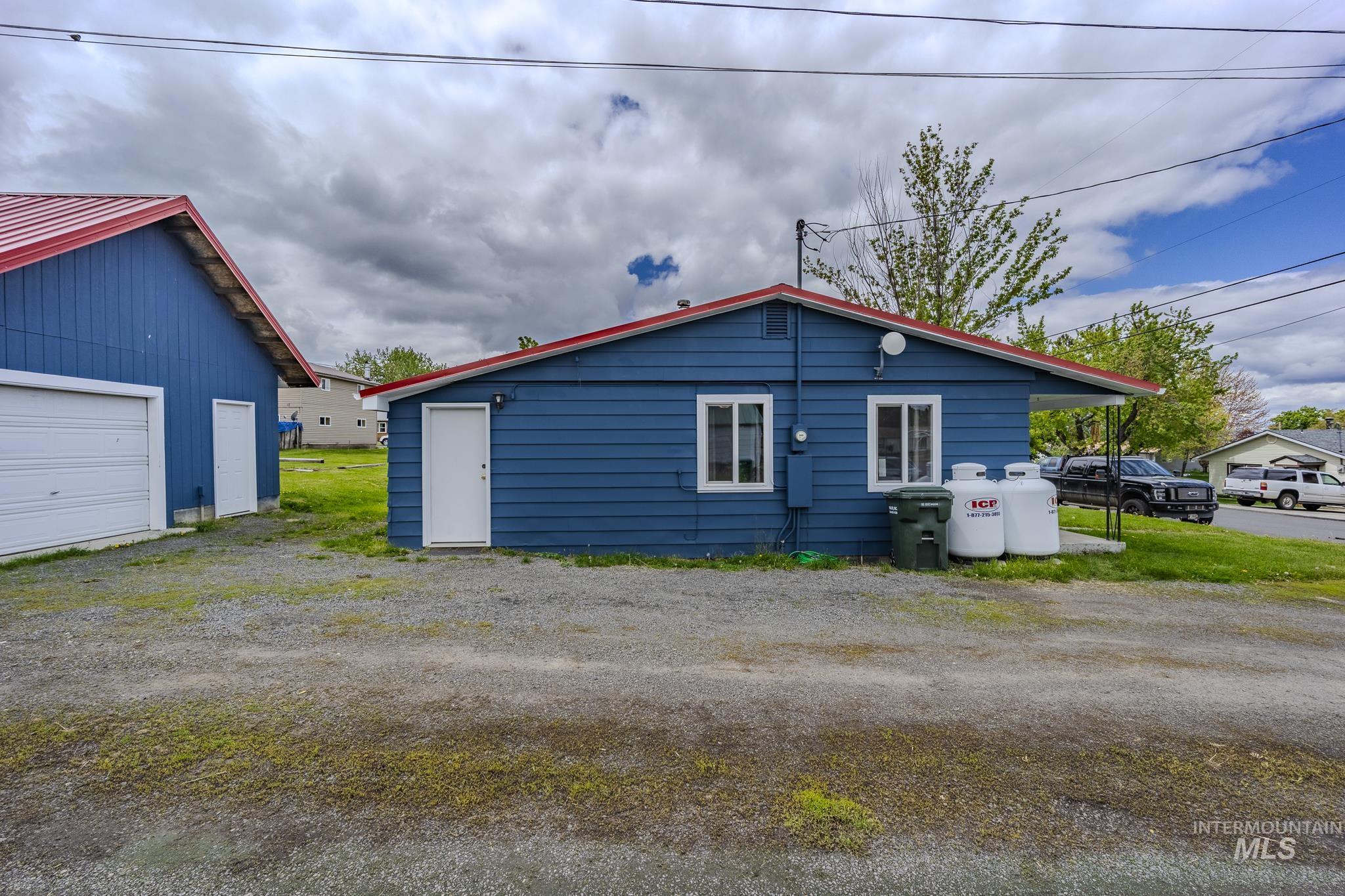 710 Elk Street